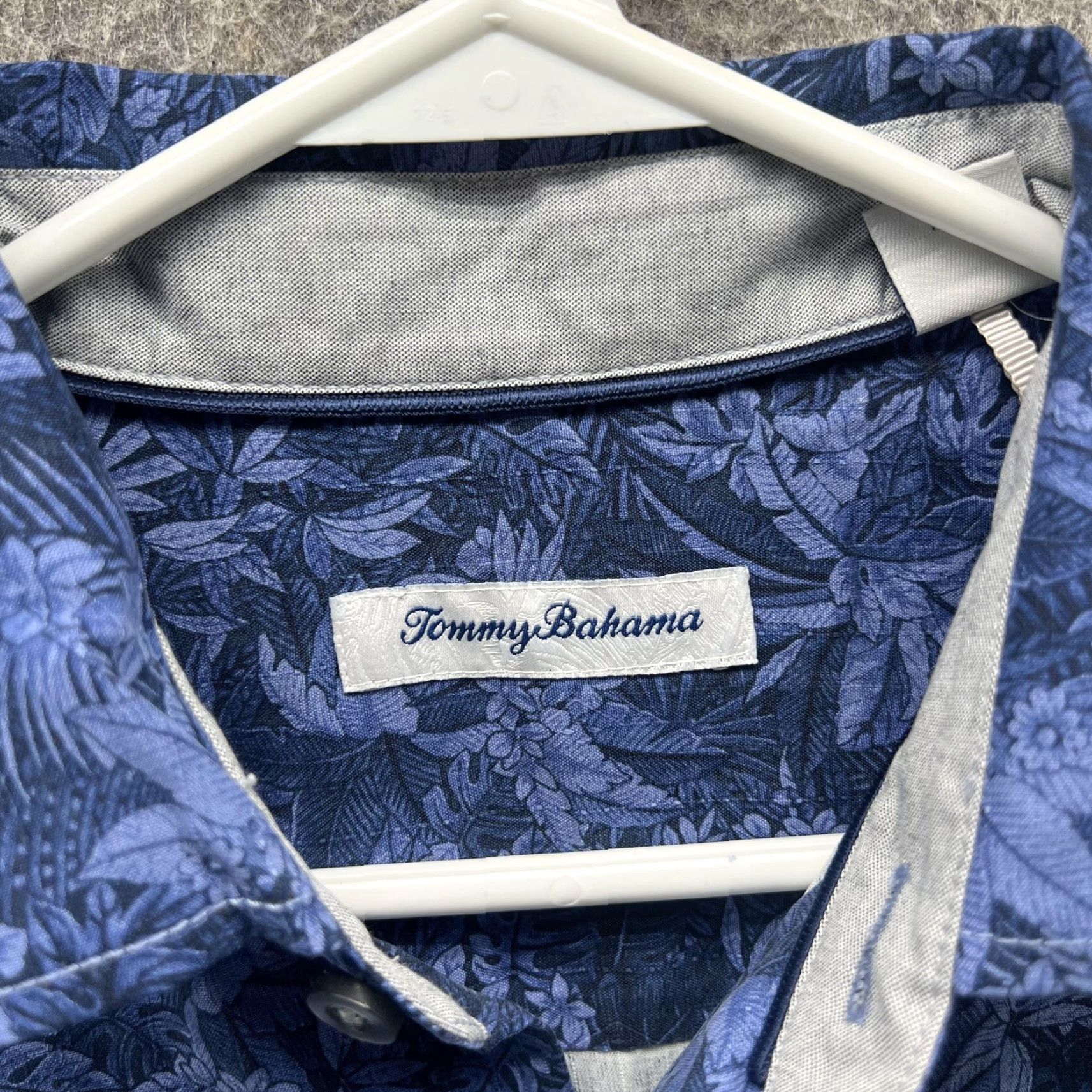 Tommy Bahama Tommy Bahama Shirt Mens S Blue Floral Hawaiian Short Sleeve Button Front Size US S / EU 44-46 / 1 - 6 Thumbnail