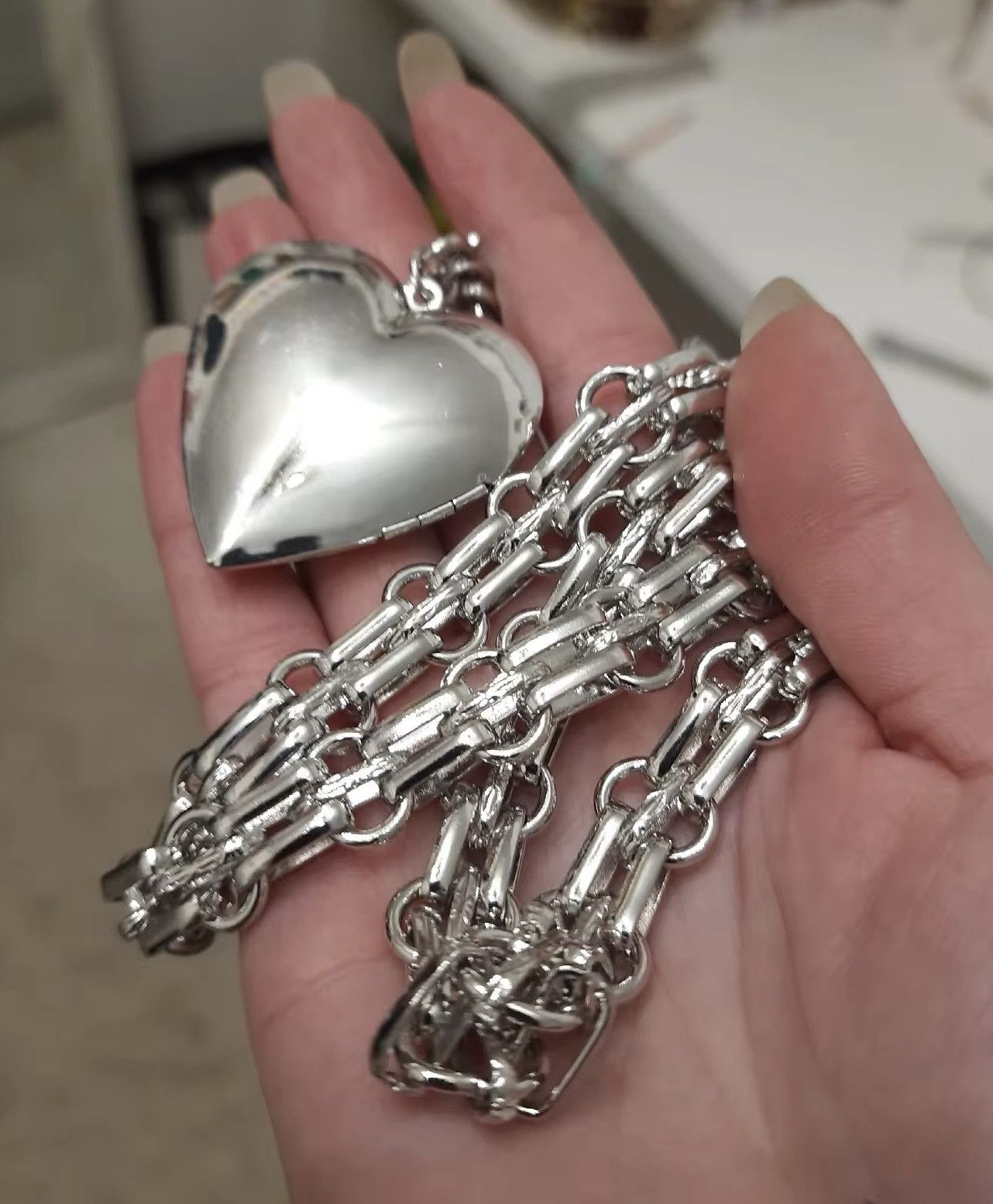 Leather × Vintage Multipurpose thick metal chain silver love heart tasseS Size ONE SIZE - 6 Thumbnail