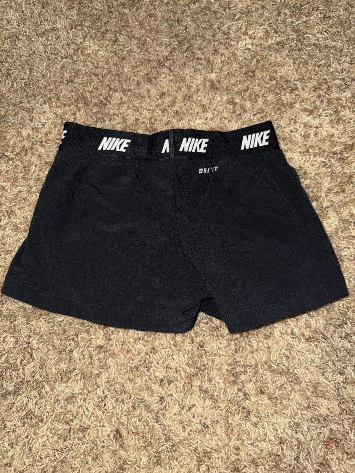 Nike Nike Women’s Woven Dri-Fit Training Shorts Size 26" / US 2 / IT 38 - 5 Thumbnail