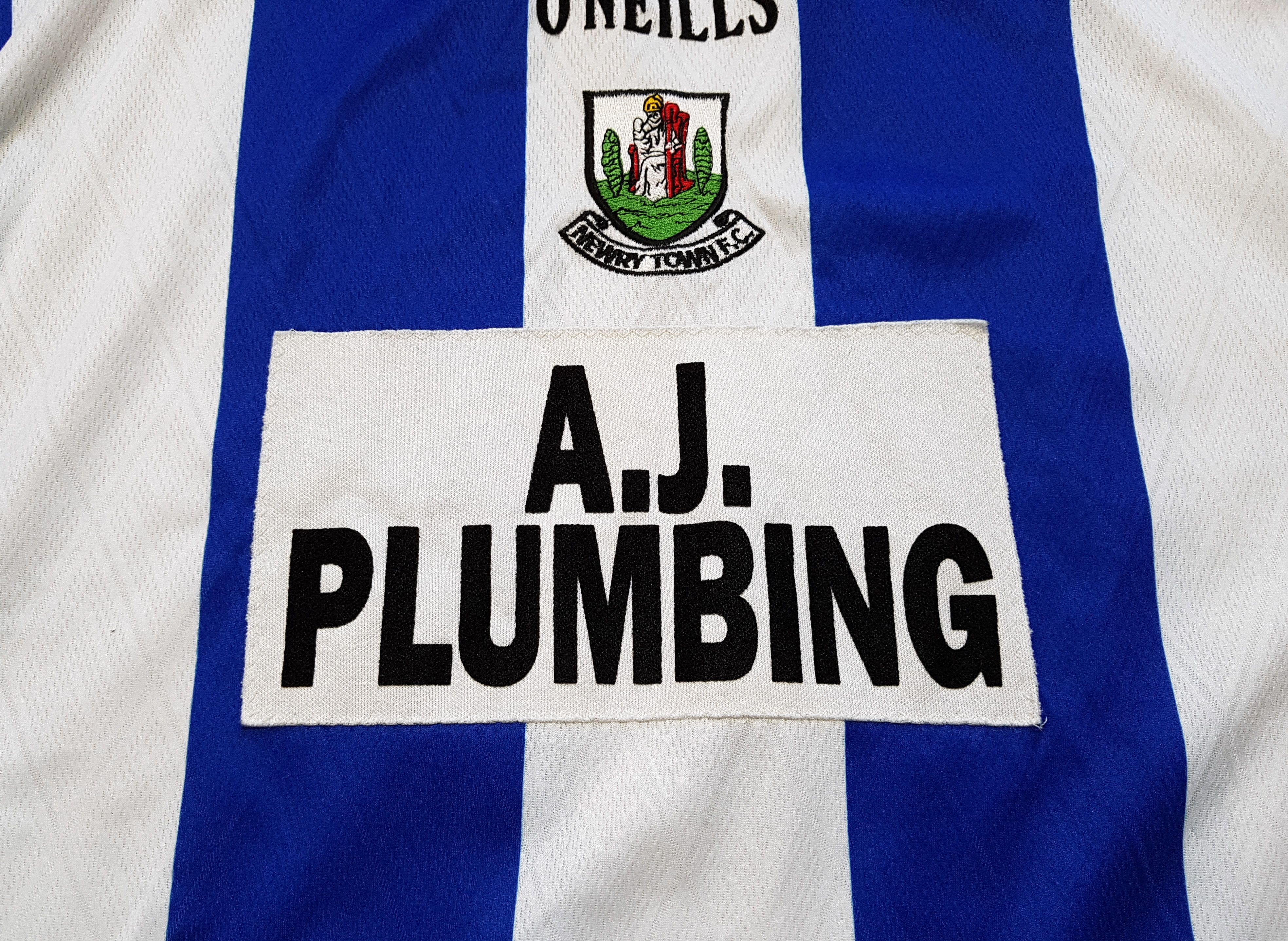 O'Neills Newry City O'Neills 1999-00 Vintage Football Soccer Jersey Size US L / EU 52-54 / 3 - 4 Thumbnail