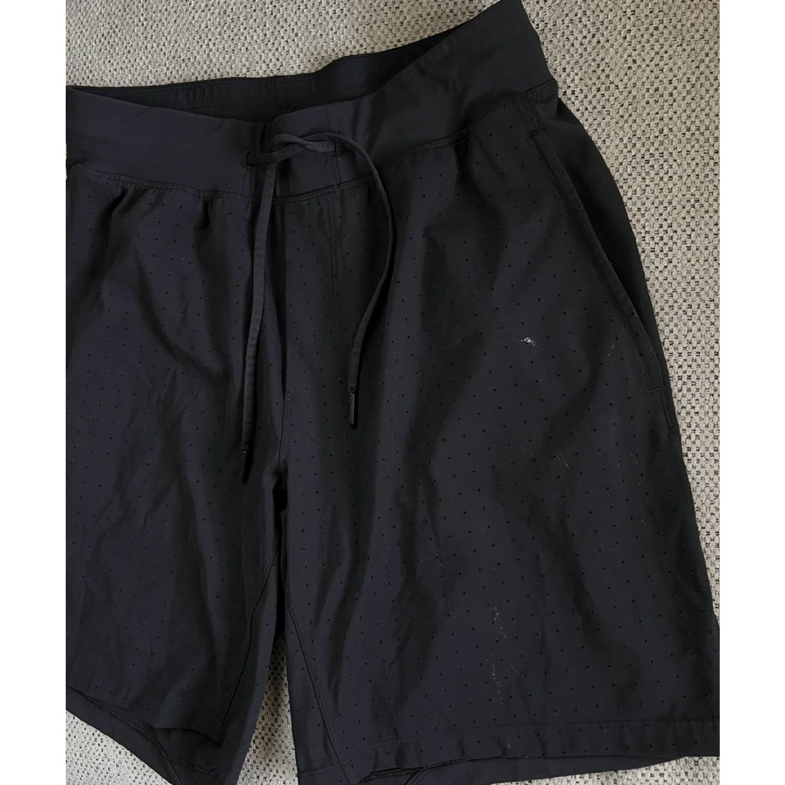 Lululemon Lululemon Athletic Shorts Elastic Waist Black Medium Men Athletic Activewear M Size Black Elastic Waist Shorts Athletic Mens Size US 31 - 2 Thumbnail