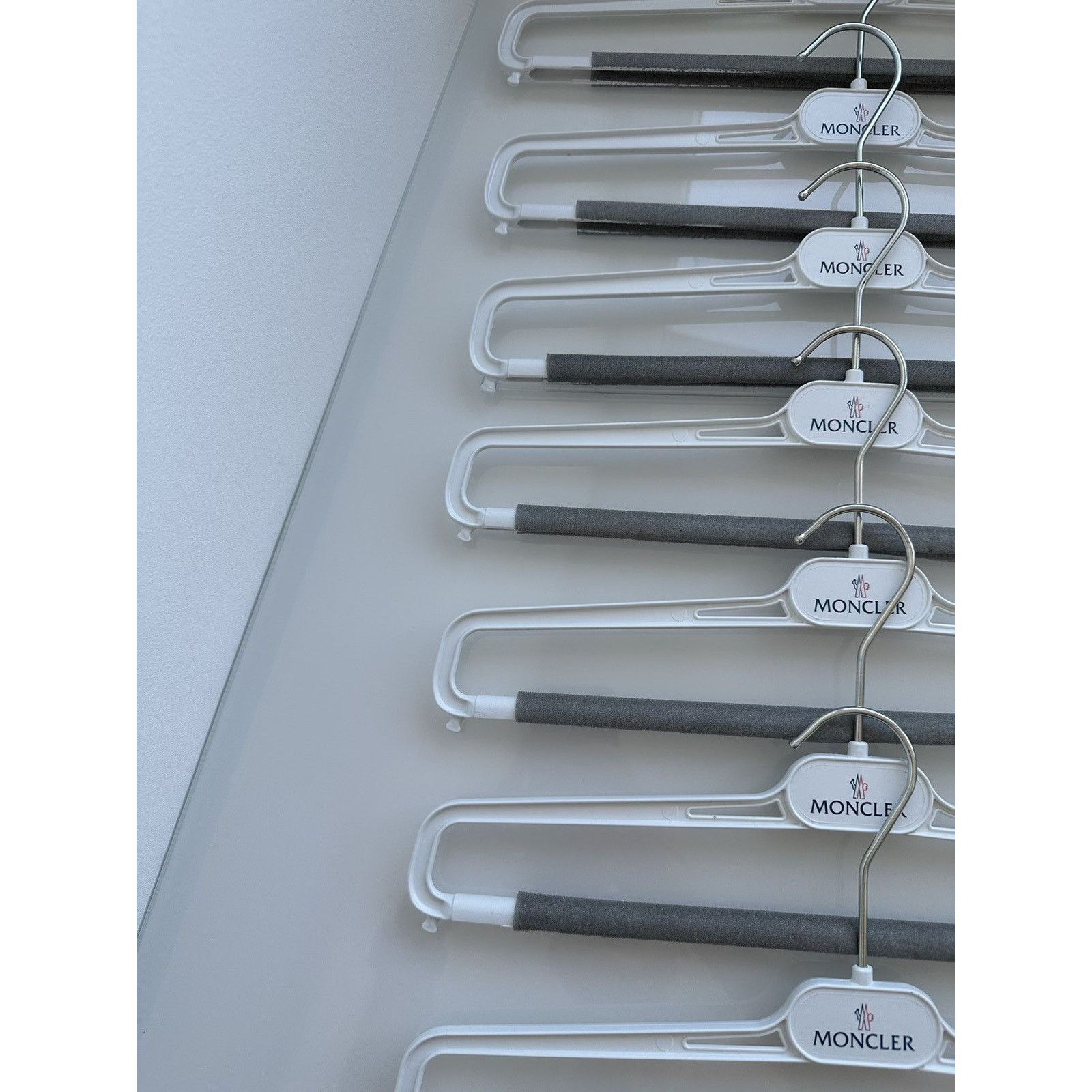 Moncler logo made in italy plastic metal hook white hangers
