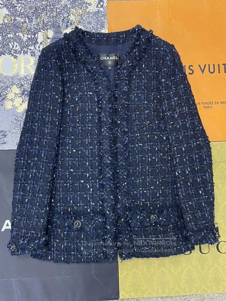Chanel Chanel Blue Tweed Zip Jacket. Size US M / EU 48-50 / 2 - 1 Thumbnail