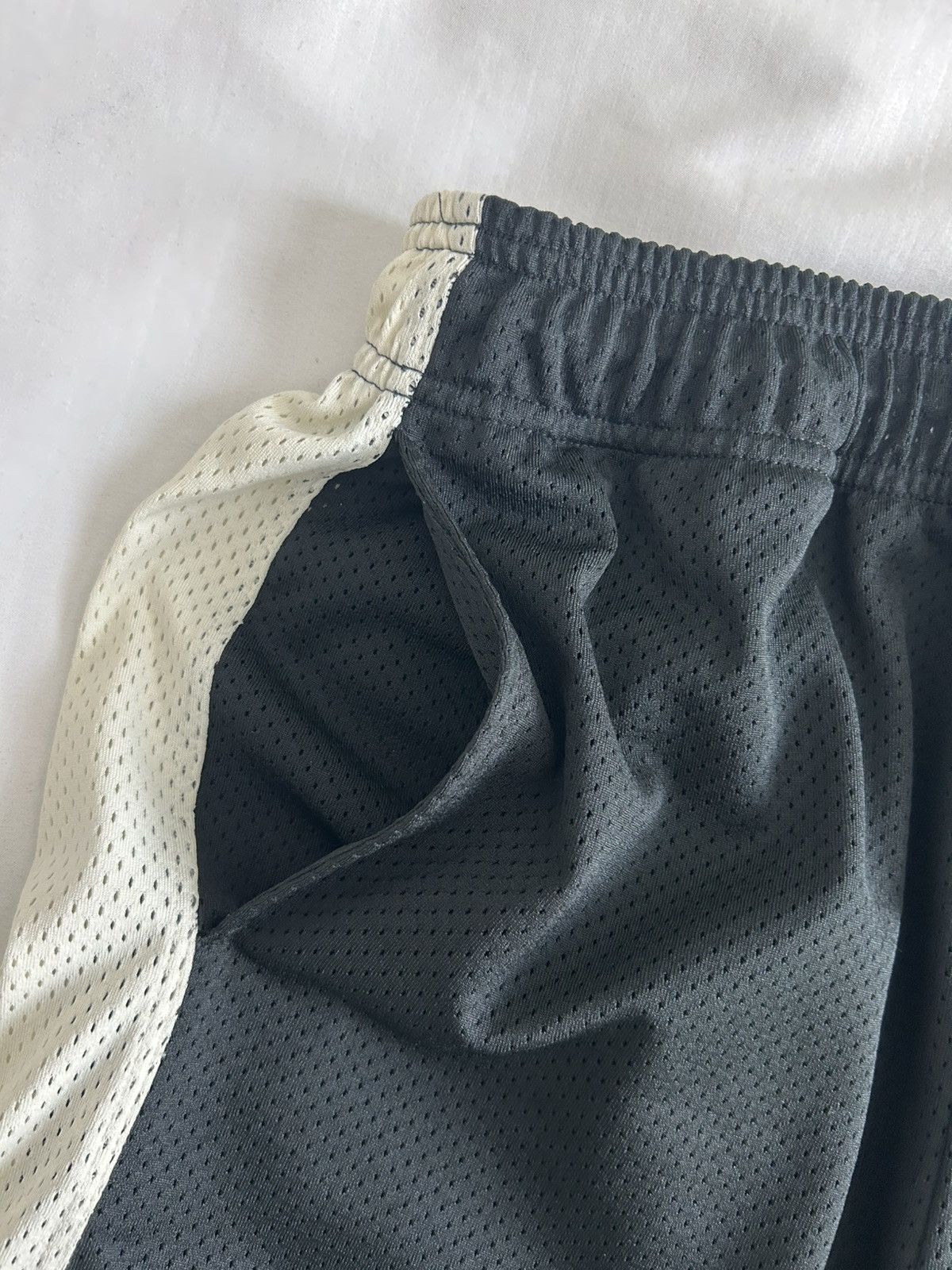 Eric Emanuel Eric Emanuel Basic Shorts EE Black Antique White Medium Size US 31 - 4 Thumbnail