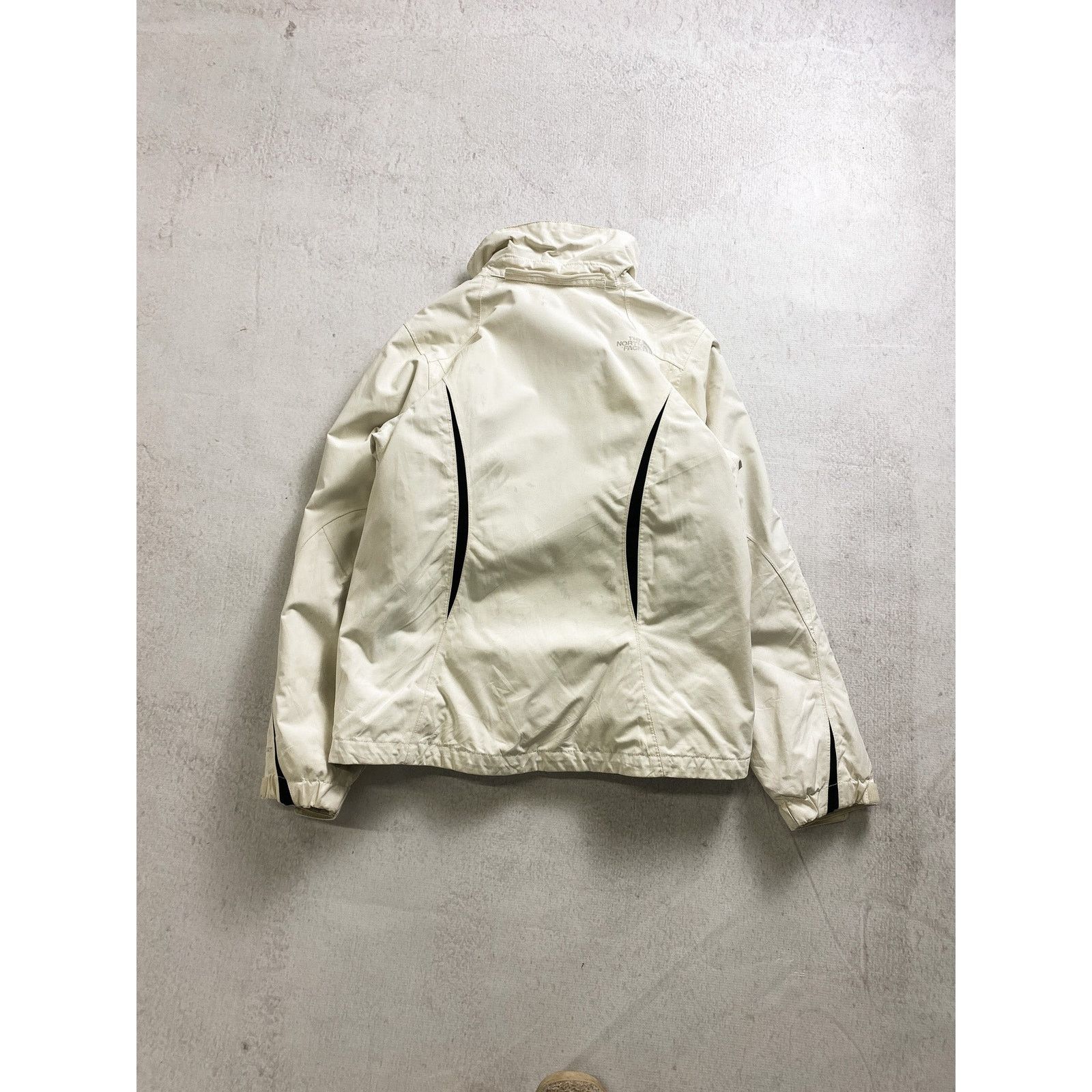 The North Face Vintage 00s The North Face Hyvent White Jacket - Women's XS Size XS / US 0-2 / IT 36-38 - 2 Thumbnail