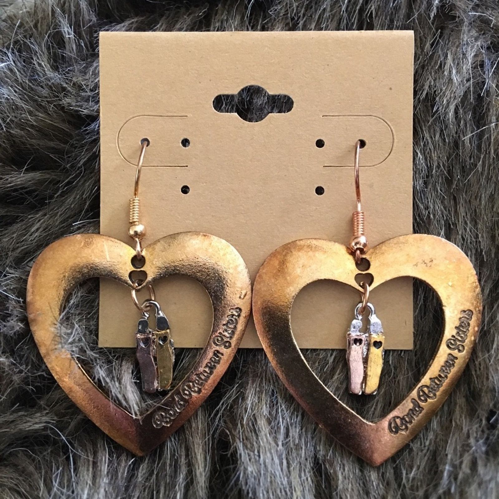 Vintage Vintage repurpose aged gold heart drop earrings Size ONE SIZE - 2 Thumbnail