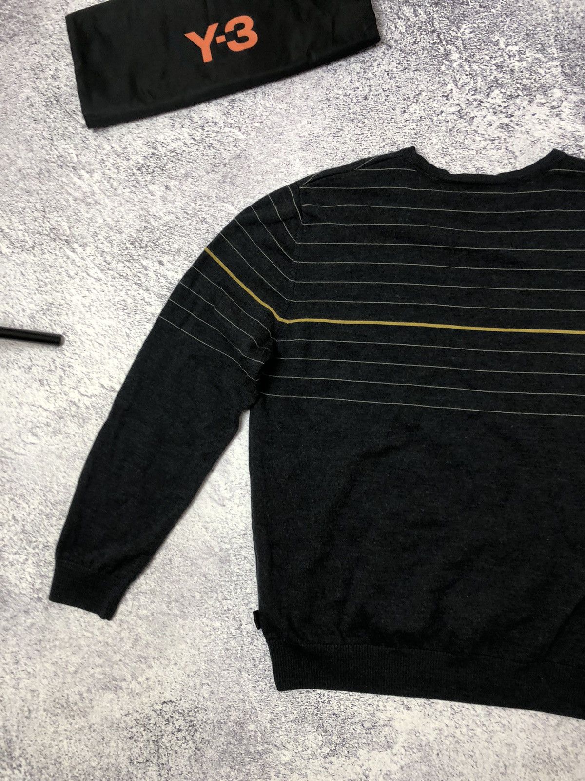 Hugo Boss Men’s Hugo Boss vintage men’s size M y2k casual ykk Size US M / EU 48-50 / 2 - 9 Thumbnail