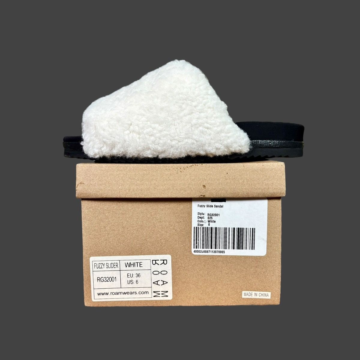 Other Roam Black Fuzzy Slide Sandals Faux White Fur Sz 5.5 -6 Size US 5.5 / IT 35.5 - 10 Thumbnail