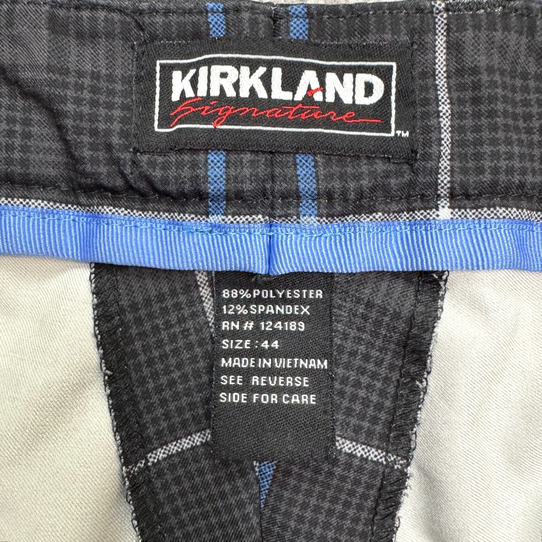 Vintage Kirkland Signature Performance Shorts Mens 44 Black Blue Plaid Outdoor Chino Casual Mens 44 Plaid Outdoor Size US 44 / EU 60 - 4 Thumbnail