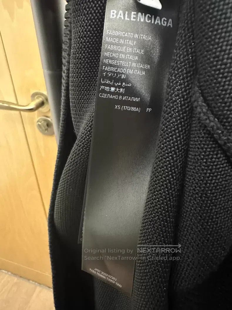 Balenciaga Balenciaga Fuzzy Lettering Sweater Size US XS / EU 42 / 0 - 5 Thumbnail