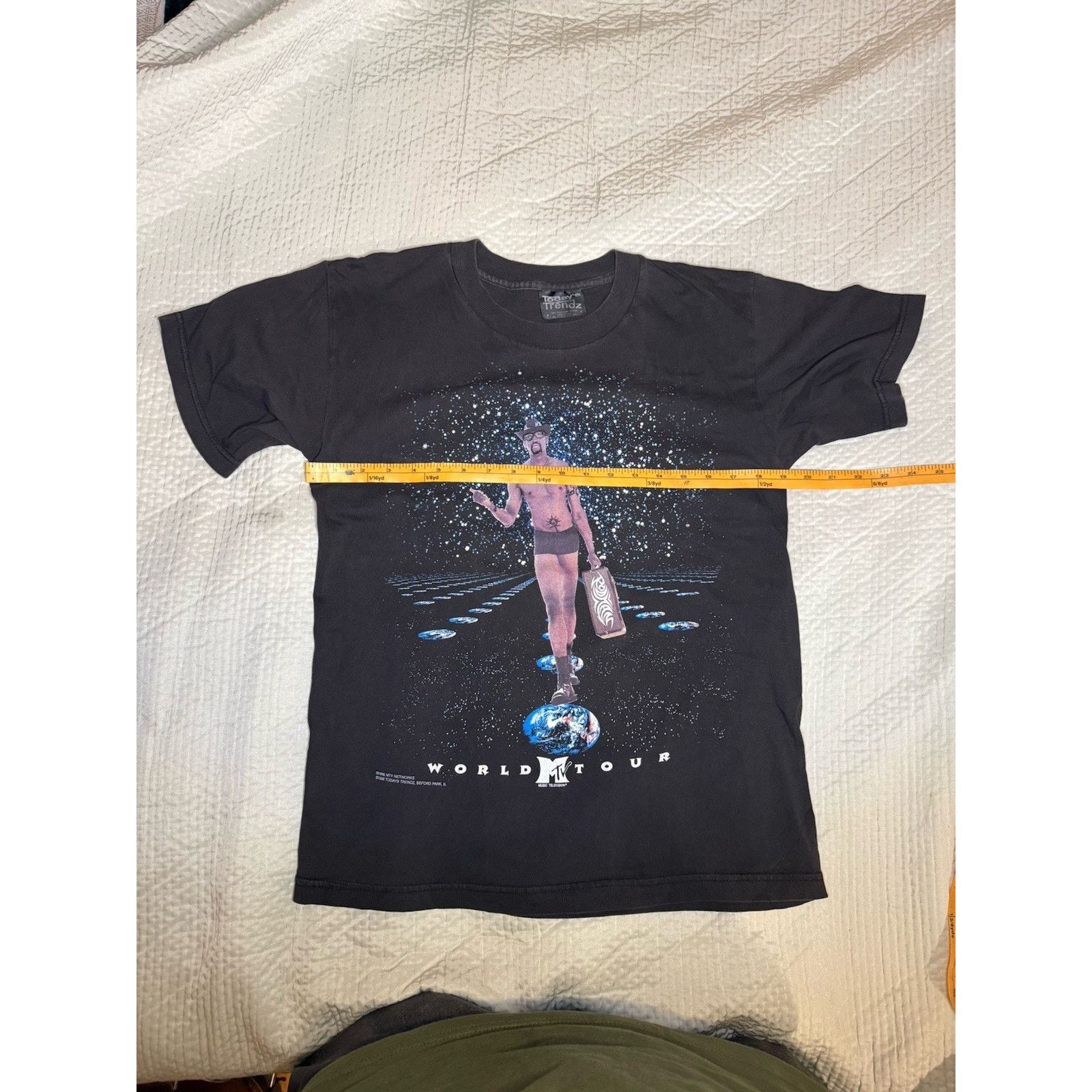 Mtv Dennis Rodman MTV World Tour Todays Trendz T-Shirt Medium Size US M / EU 48-50 / 2 - 10 Thumbnail