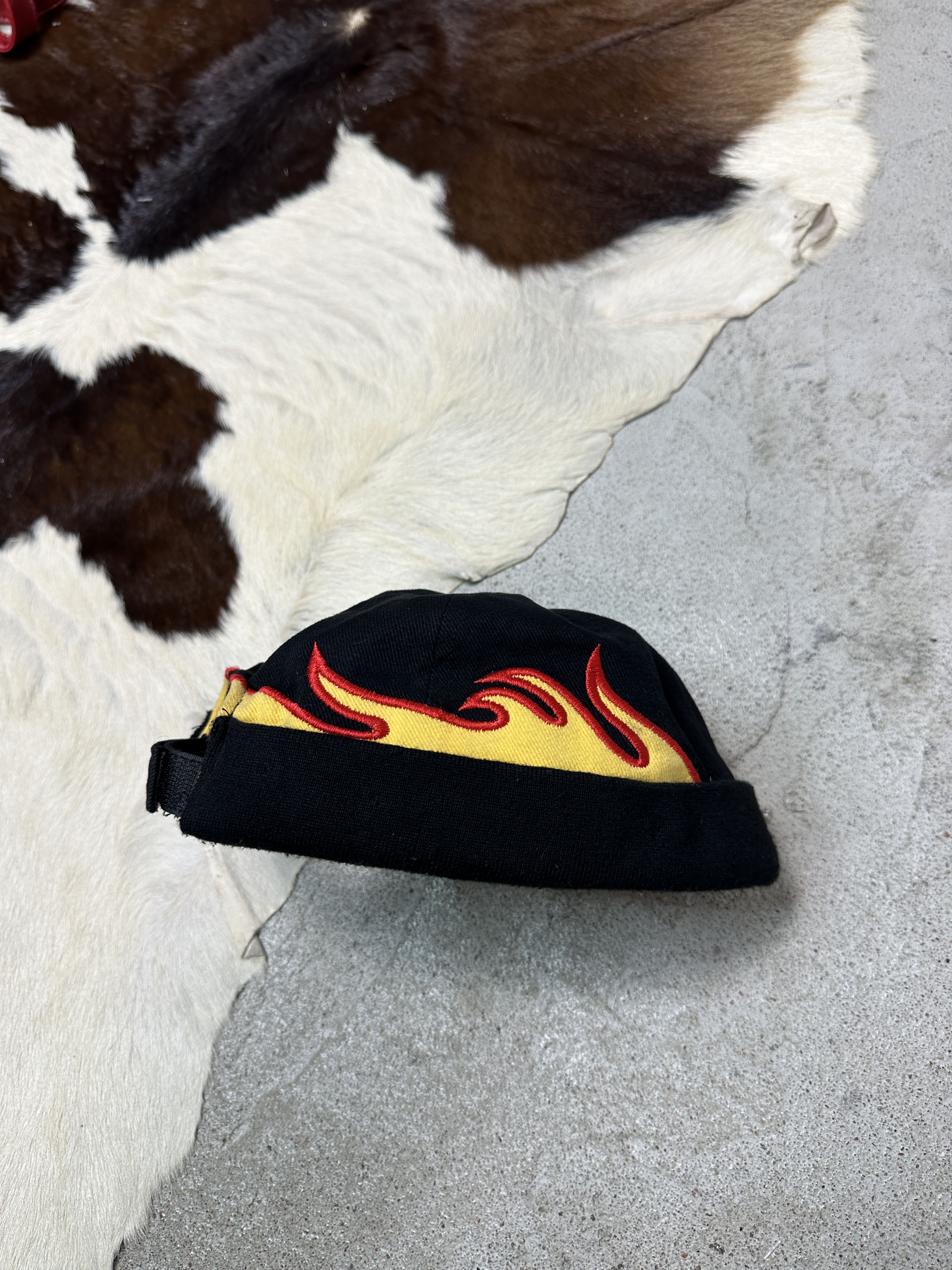 Vintage Vintage Streetwear Skater Hip Hop Flames Hat Y2K Size ONE SIZE - 1 Thumbnail