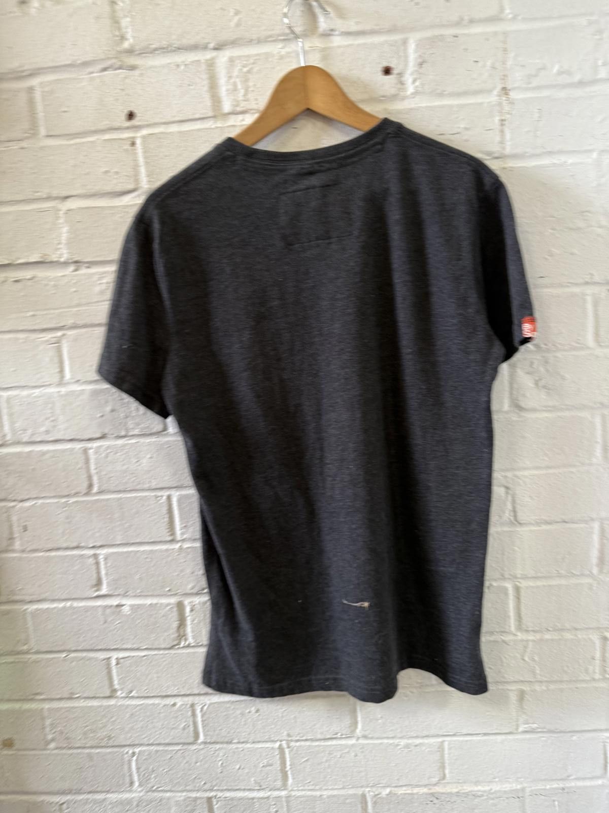 Superdry SuperDry Vintage Menswear Graphic T-Shirt Medium Size US L / EU 52-54 / 3 - 4 Thumbnail