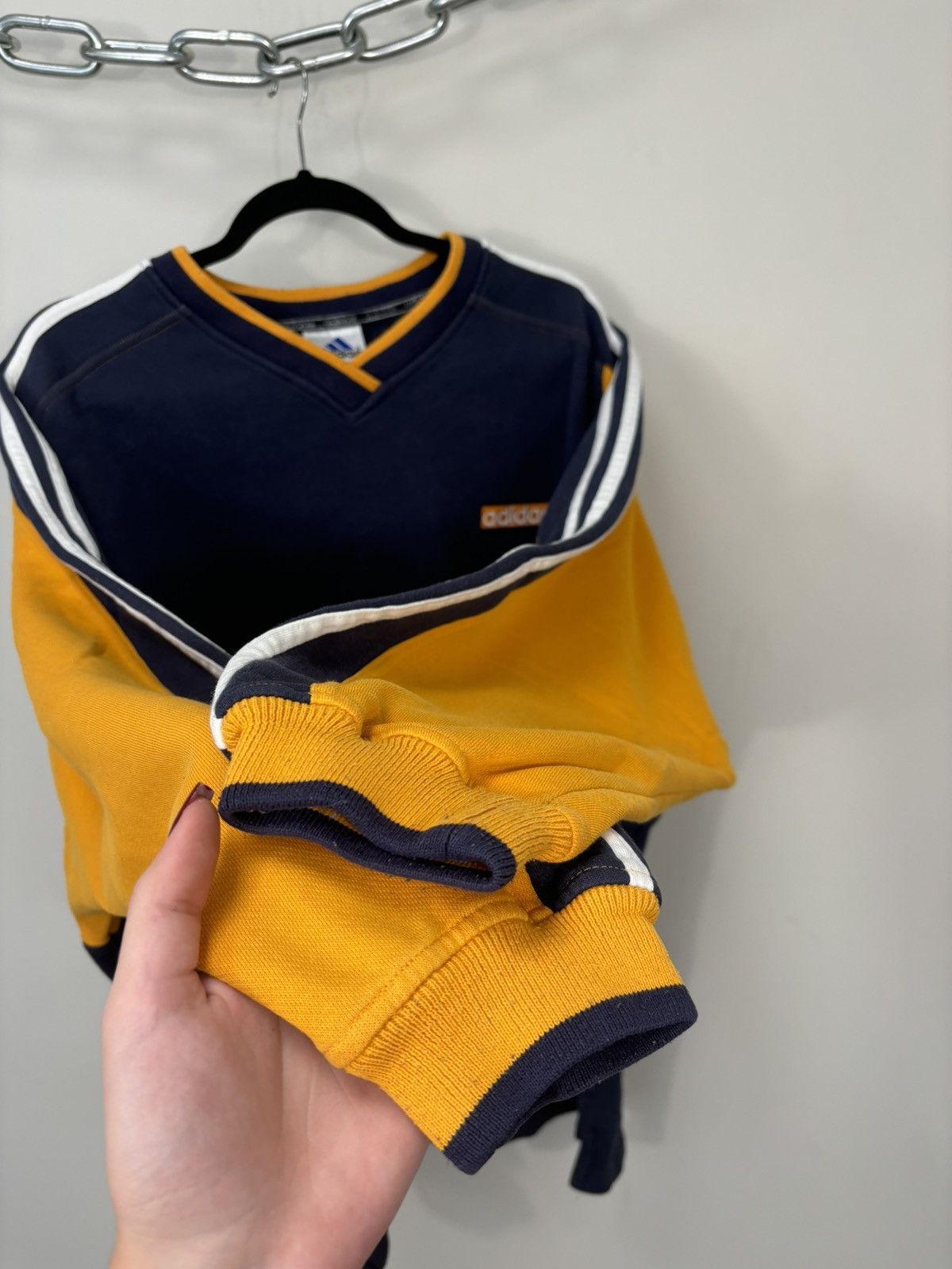 Adidas Vintage 90s Adidas Y2K Logo Retro Hype Sweatshirt Size US XL / EU 56 / 4 - 3 Thumbnail