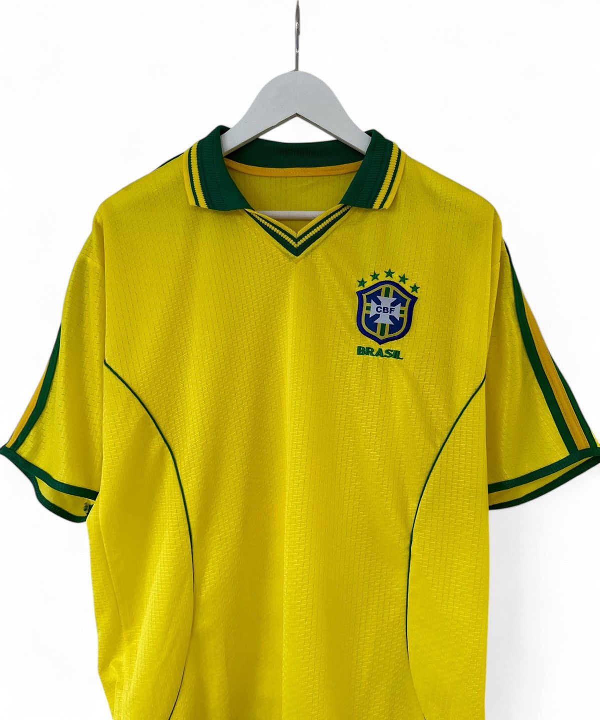 Vintage Brazil National Football Team Retro Style Shirt Men's Size M Size US M / EU 48-50 / 2 - 3 Thumbnail