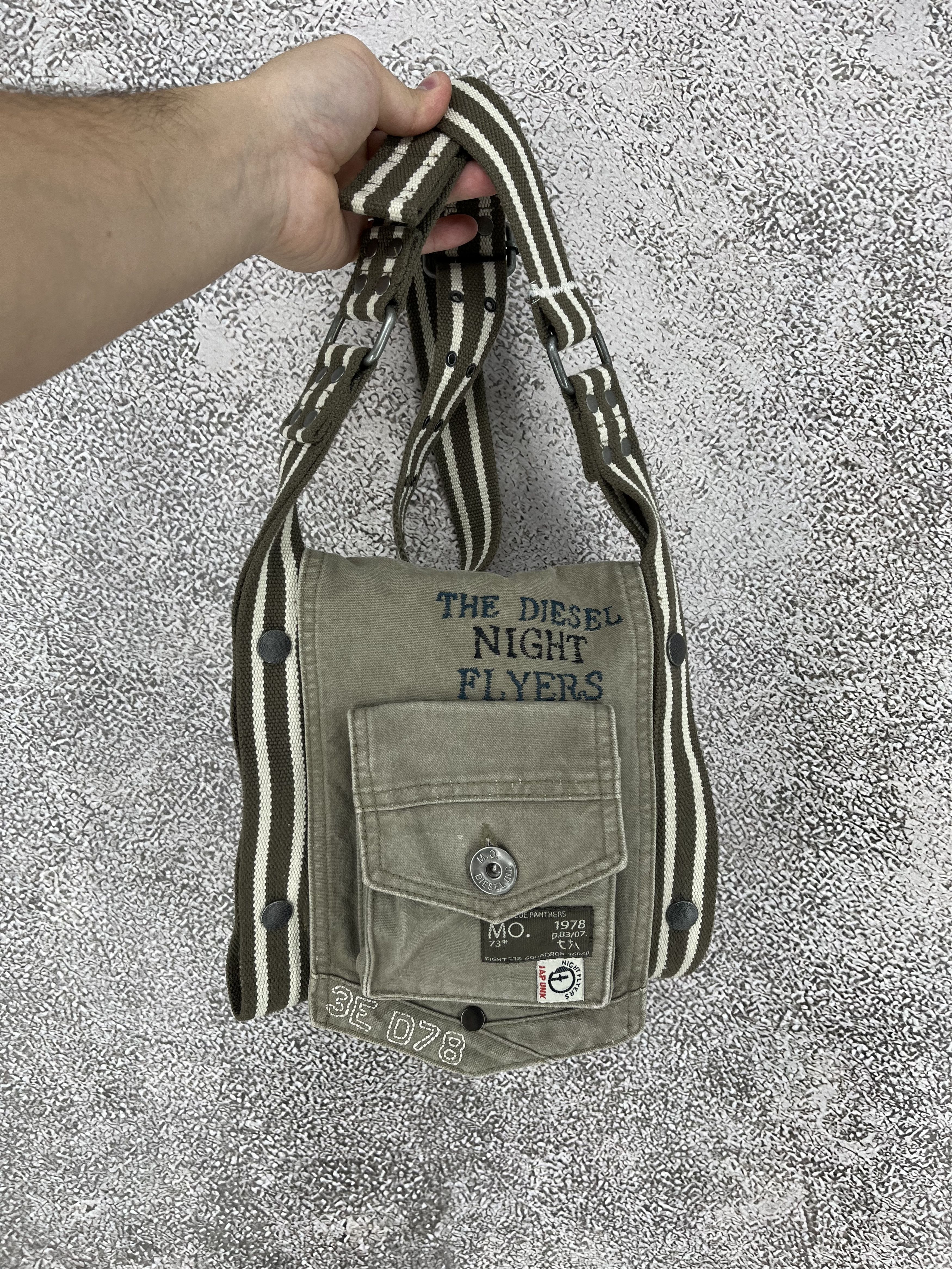バッグ diesel grunge military shoulder bag y2k Diesel Men Camouflage Shoulder Hand Bag Y2K Grunge Luxury Stylish