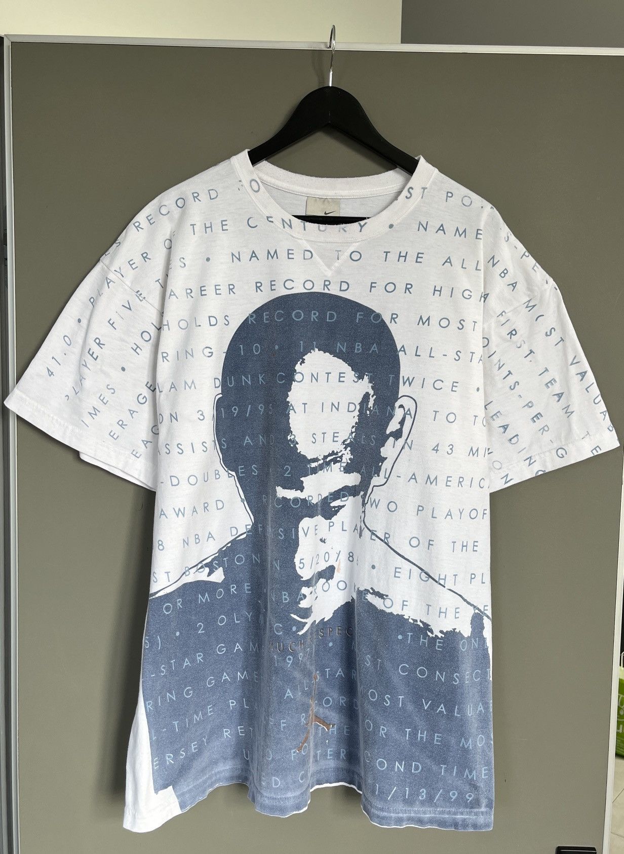 Nike Nike Vintage Extra RARE Jordan Overprinted T-shirt Size US XL / EU 56 / 4 - 1 Thumbnail
