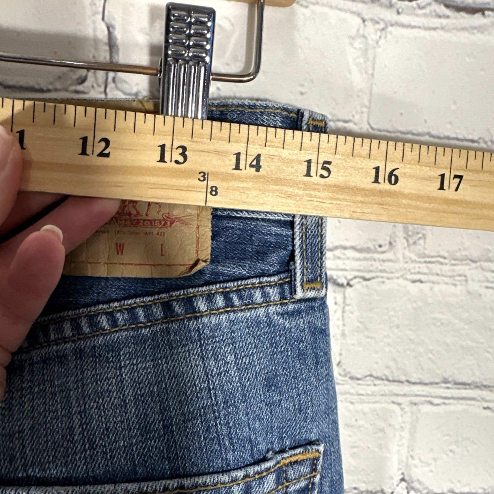 Levi's VINTAGE Levi's 501 Levi'S 501 Jeans Mens 30x34 Button Fly Red Tab Straight Denim Blue 90s Mens Size US 30 / EU 46 - 6 Thumbnail