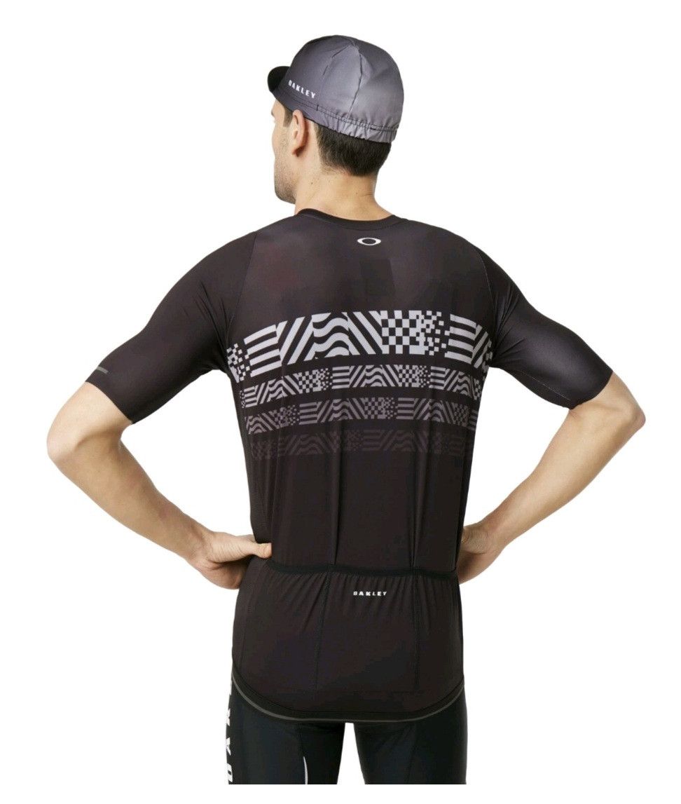 Oakley Oakley Endurance Blackout Bike Bicycle RACE FIT Jersey L Size US L / EU 52-54 / 3 - 1 Thumbnail