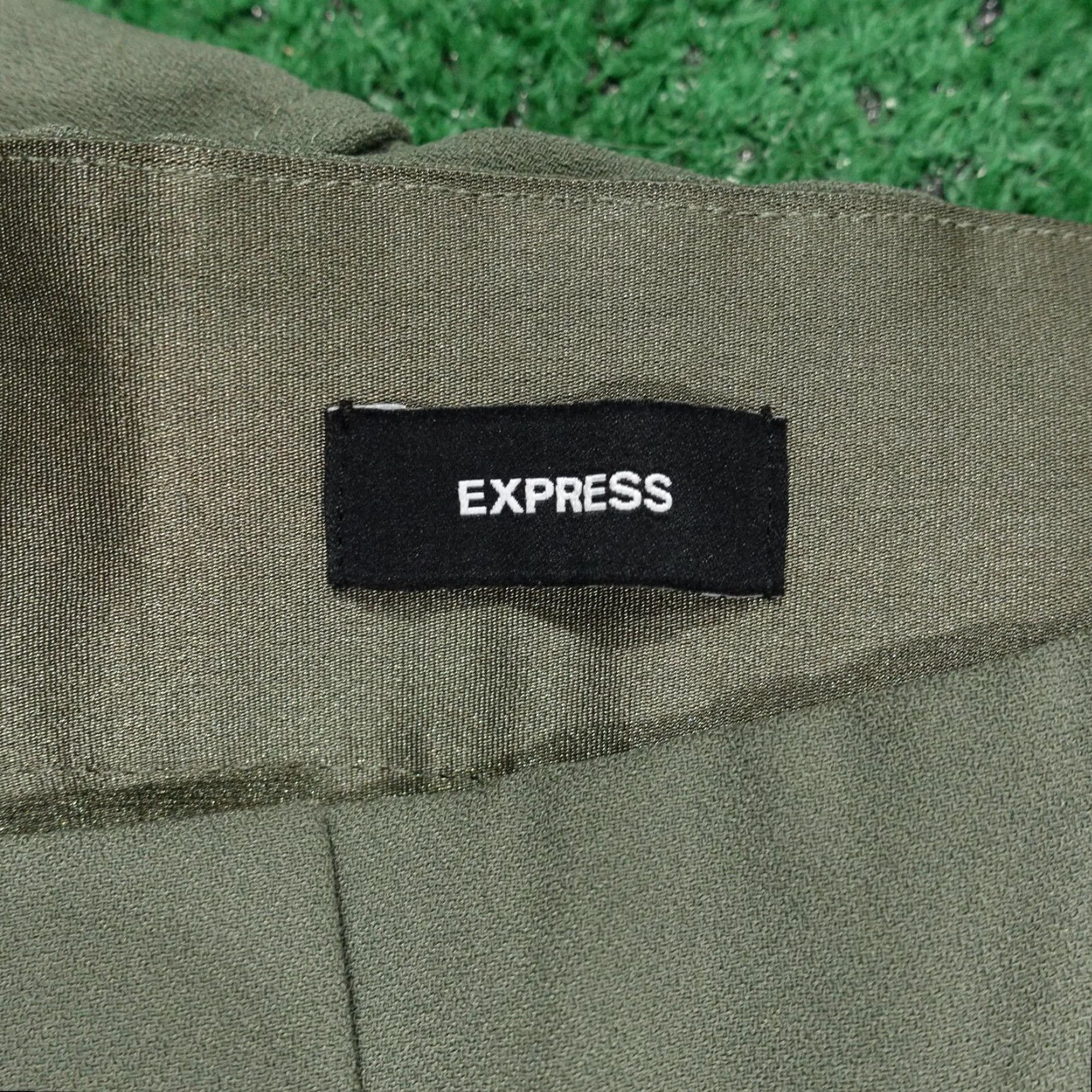 Express Express Pants Womens 2 Olive Green Ankle High Rise Cargo Tapered Leg Size 26" / US 2 / IT 38 - 6 Thumbnail