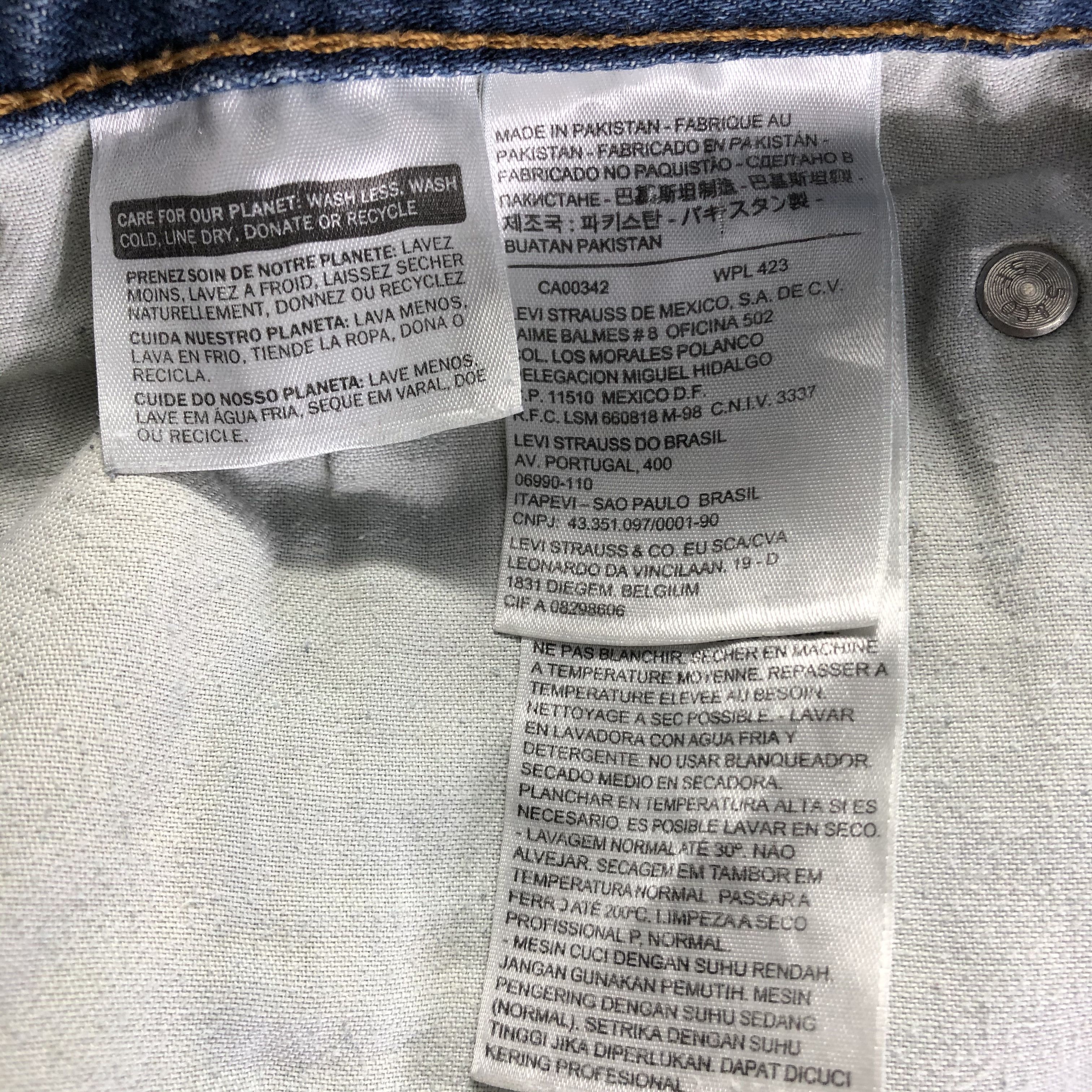 Levi's Vintage Levis 559 Jeans-J3489 Size US 36 / EU 52 - 14 Thumbnail