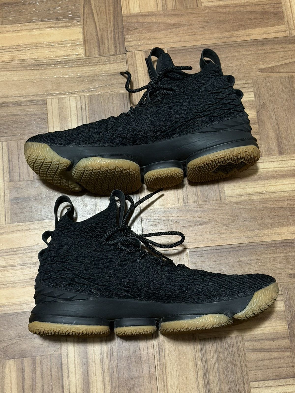 Nike Nike LeBron 15 Black Gum Size US 11 / EU 44 - 2 Thumbnail