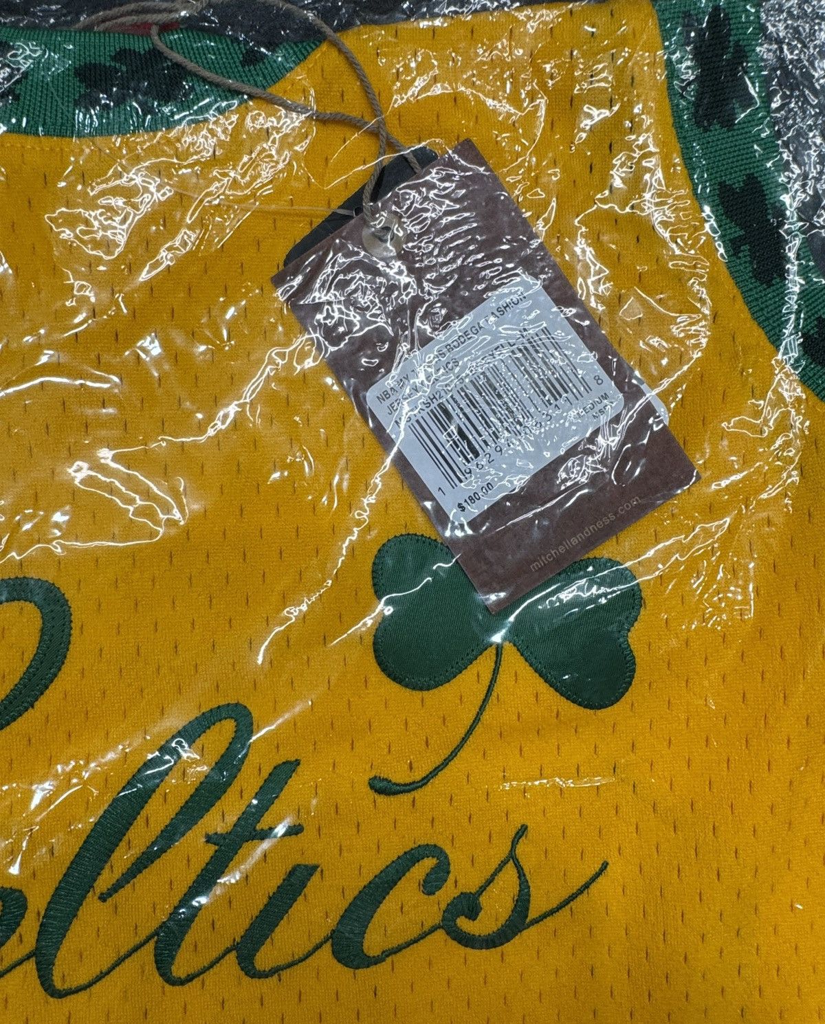 Mitchell & Ness Mitchell & Ness Celtics Gold My Towns Bodega Jersey Size M Size US M / EU 48-50 / 2 - 4 Thumbnail