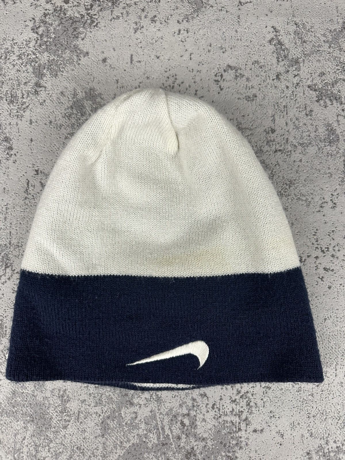 Nike Vintage Nike Beanie Hat Navy/White Double Sided Logo Size ONE SIZE - 6 Thumbnail