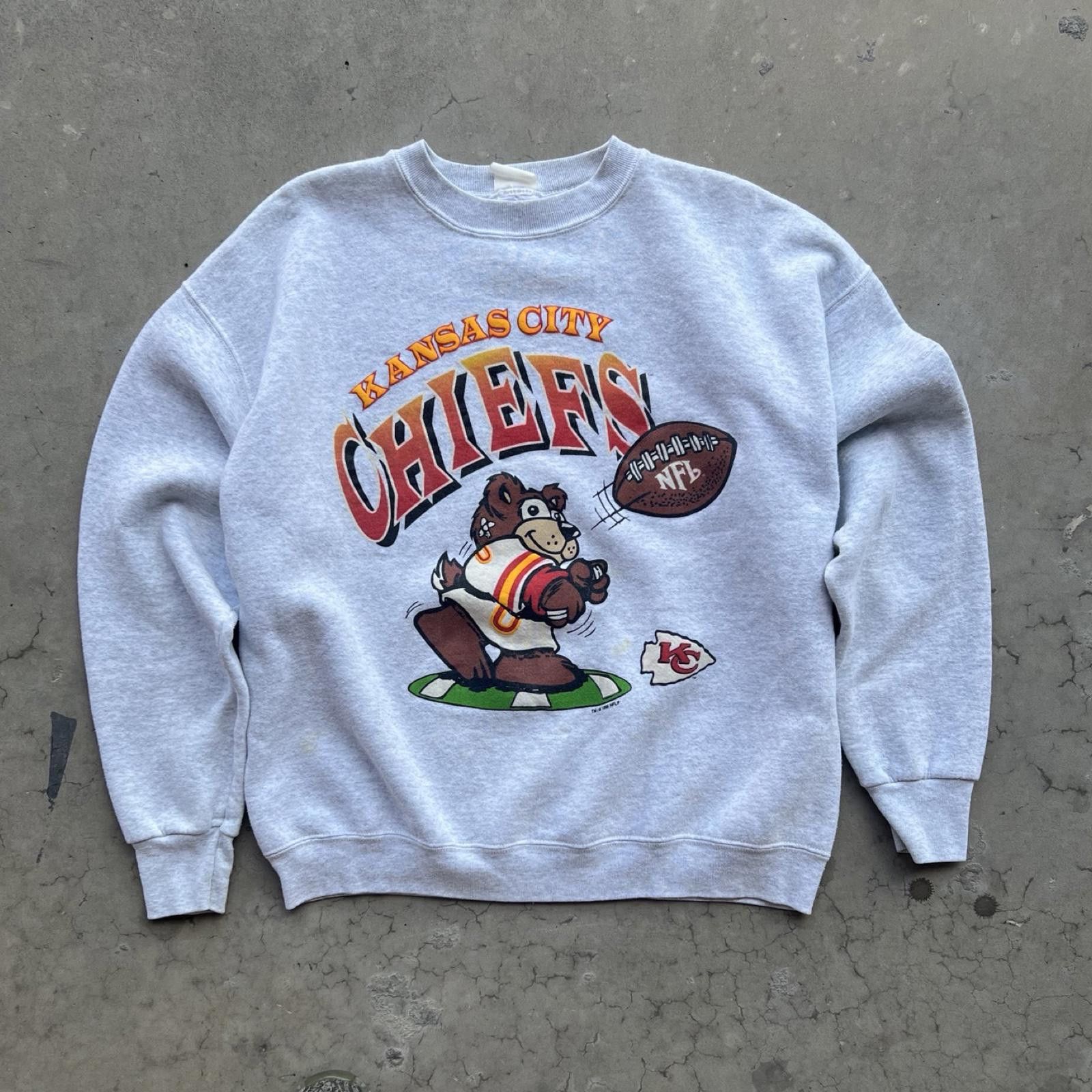Designer Vintage 1996 Kansas Chiefs Teddy Bear Crewneck Rare Size US XL / EU 56 / 4 - 1 Thumbnail