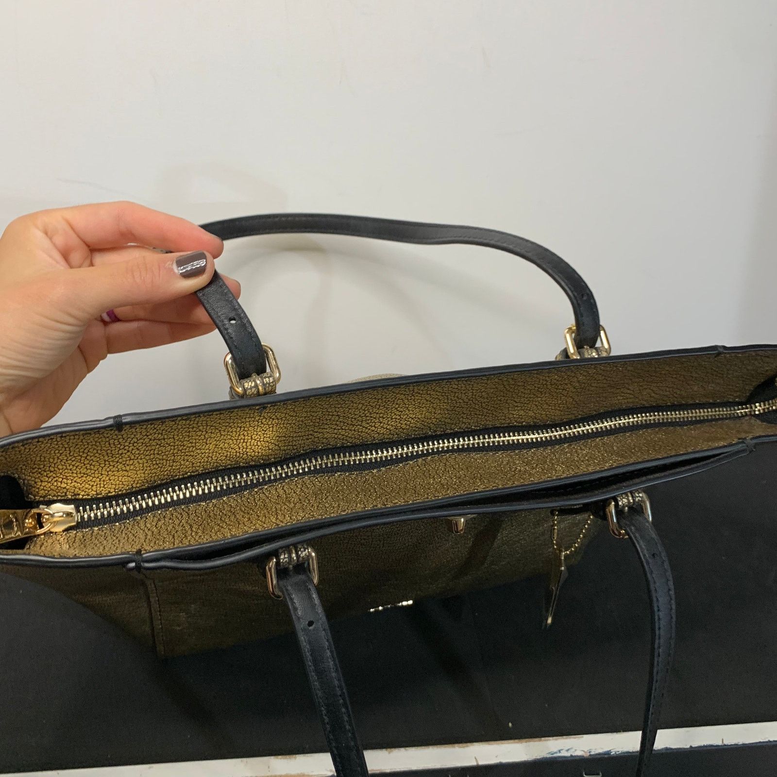 Coach Coach Gold Metallic Turnlock Tote Size ONE SIZE - 16 Thumbnail