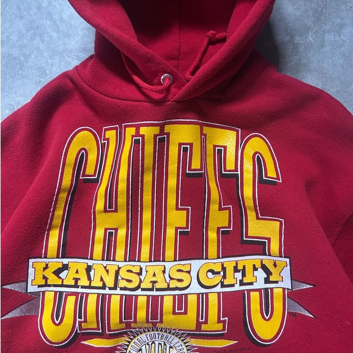 Logo 7 90s Vintage Kansas City Chiefs Logo7 Red Hoodie Size L Size L / US 10 / IT 46 - 2 Thumbnail