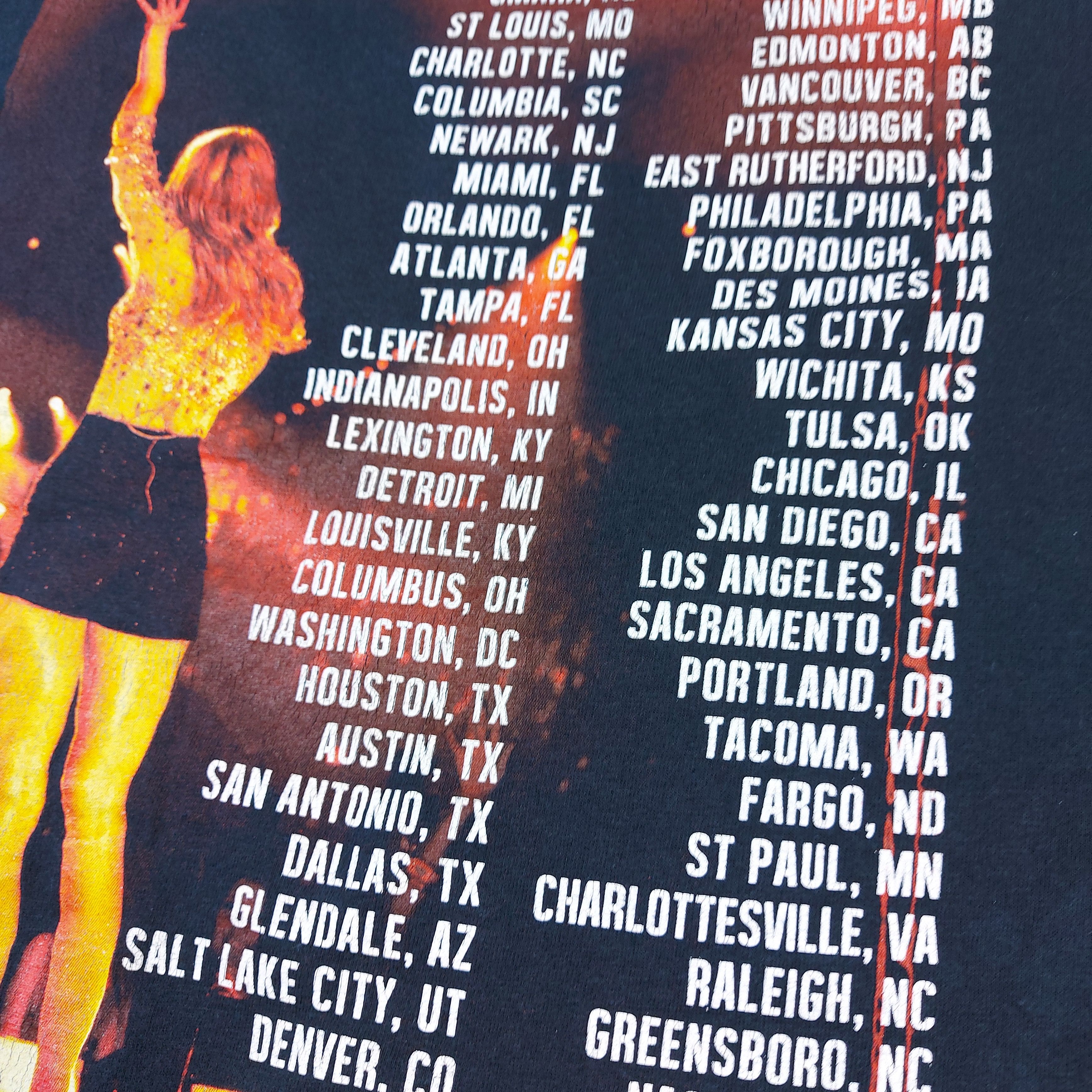 Band Tees Taylor Swift The Red Tour 2013 Double-Sided Merch TEE Size US M / EU 48-50 / 2 - 11 Thumbnail