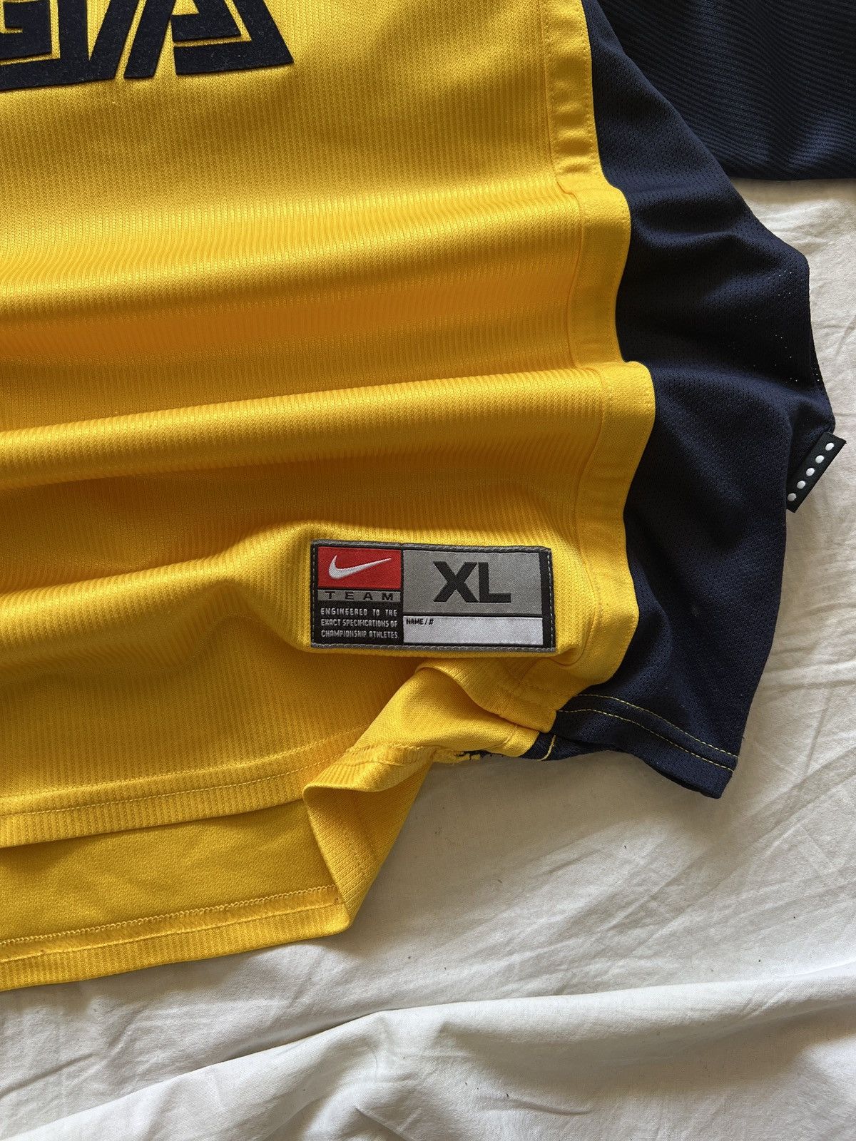 Nike nike arsenal vintage rare jersey Size US XL / EU 56 / 4 - 5 Thumbnail
