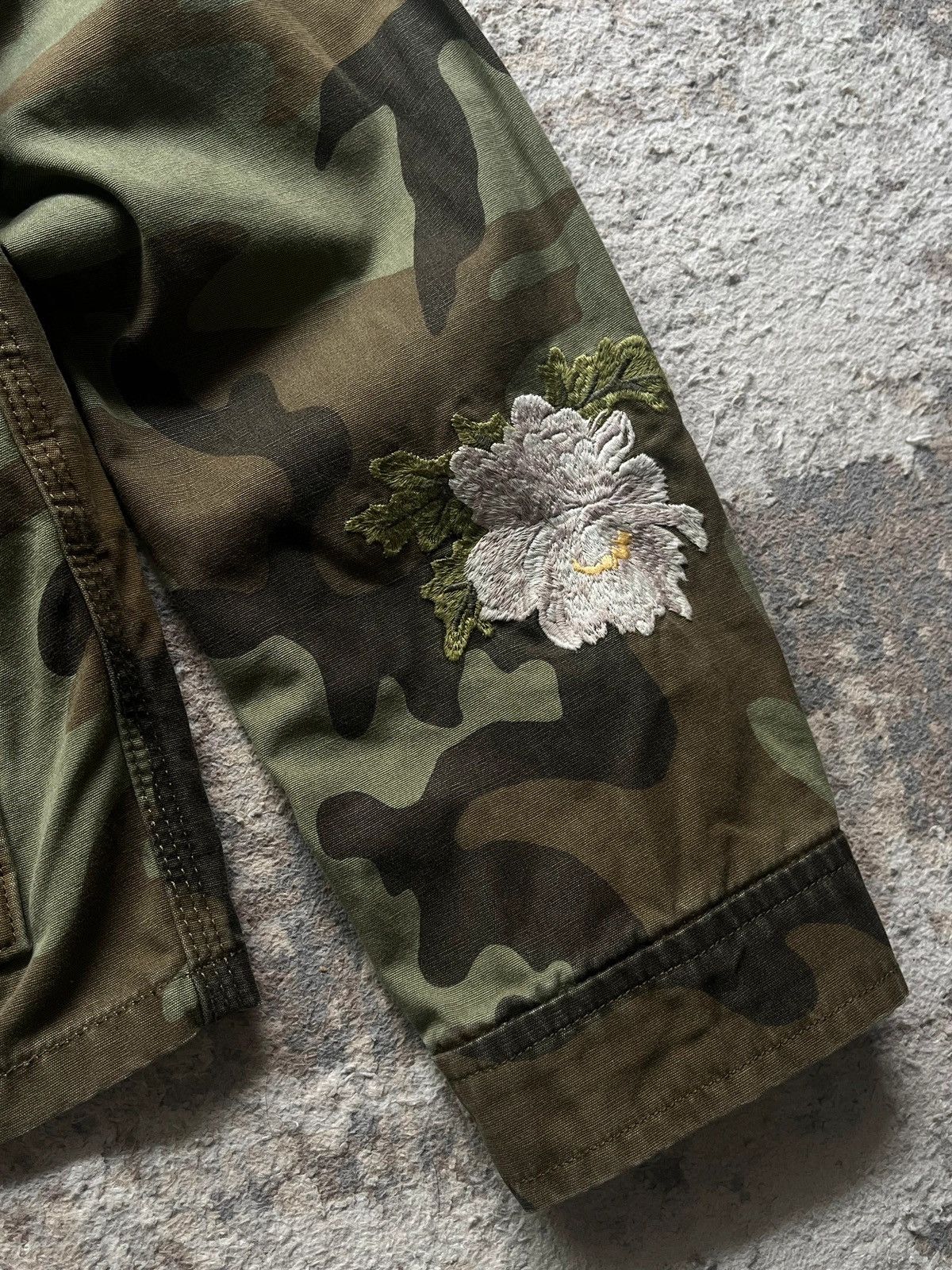 Levi's Levi’s Sz S Made in Sri Lanka 2017 Rare Camo Caroline Jacket Size S / US 4 / IT 40 - 10 Thumbnail