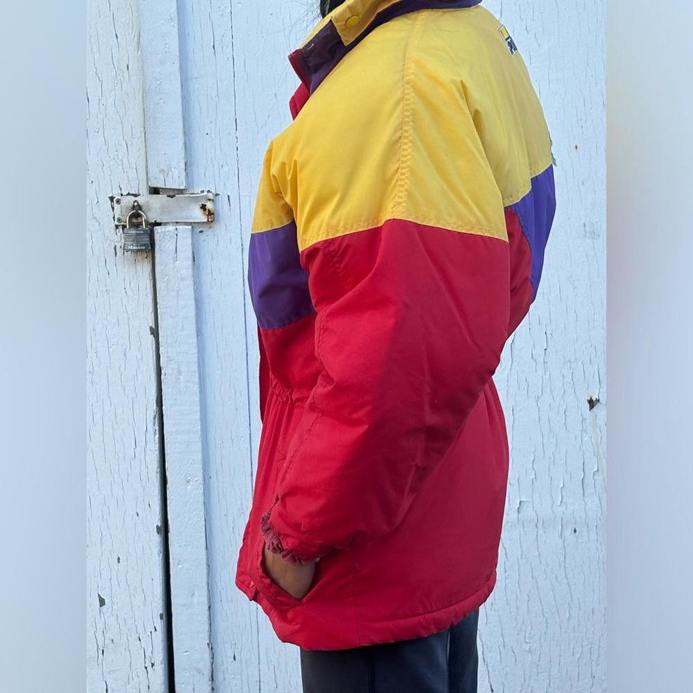 Designer Ispo 80’s vintage jacket in excellent condition Size S / US 4 / IT 40 - 6 Thumbnail