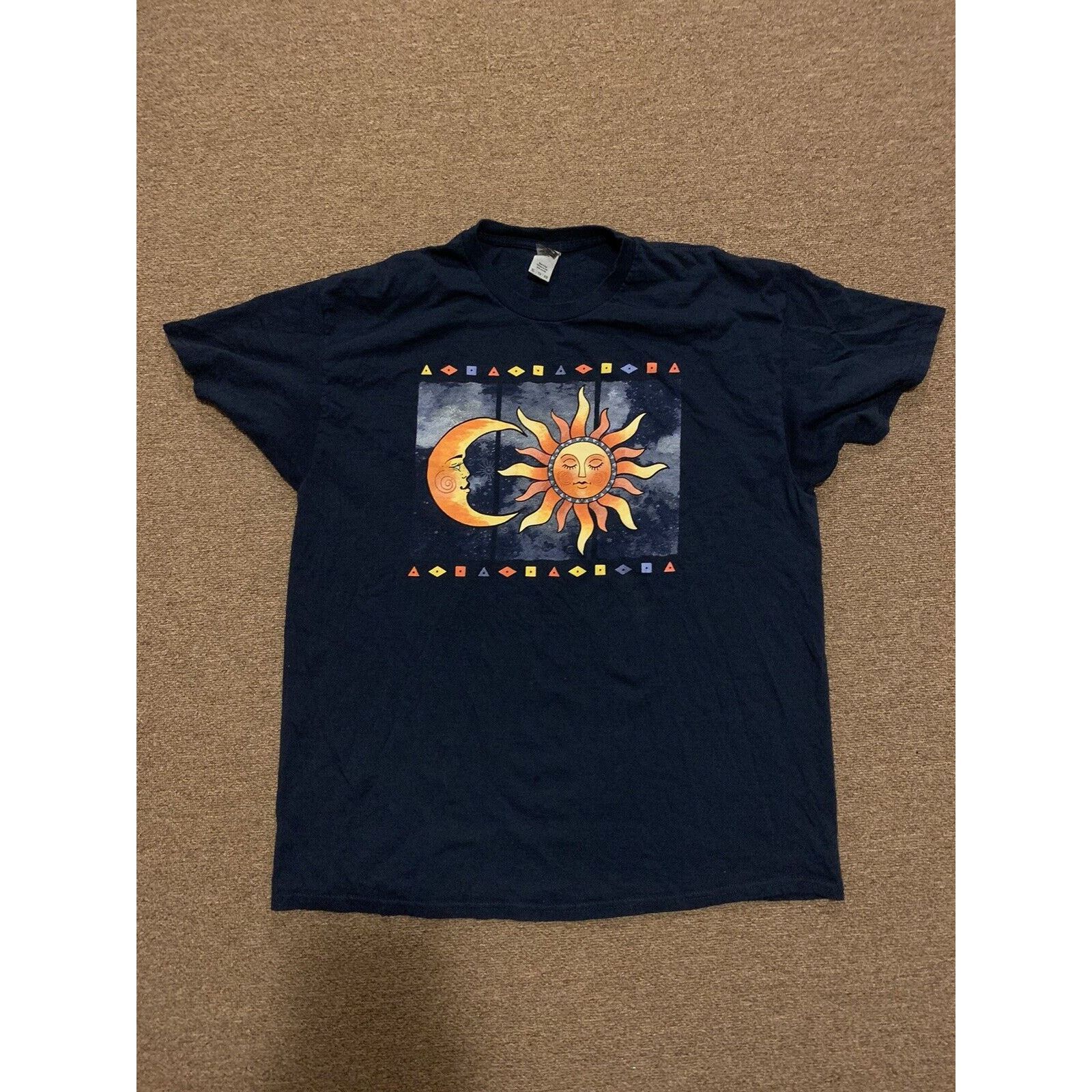 Gildan Vintage Moon And Sun Tshirt Navy Grunge Boho Nature Men’s XL Size US XL / EU 56 / 4 - 1 Thumbnail