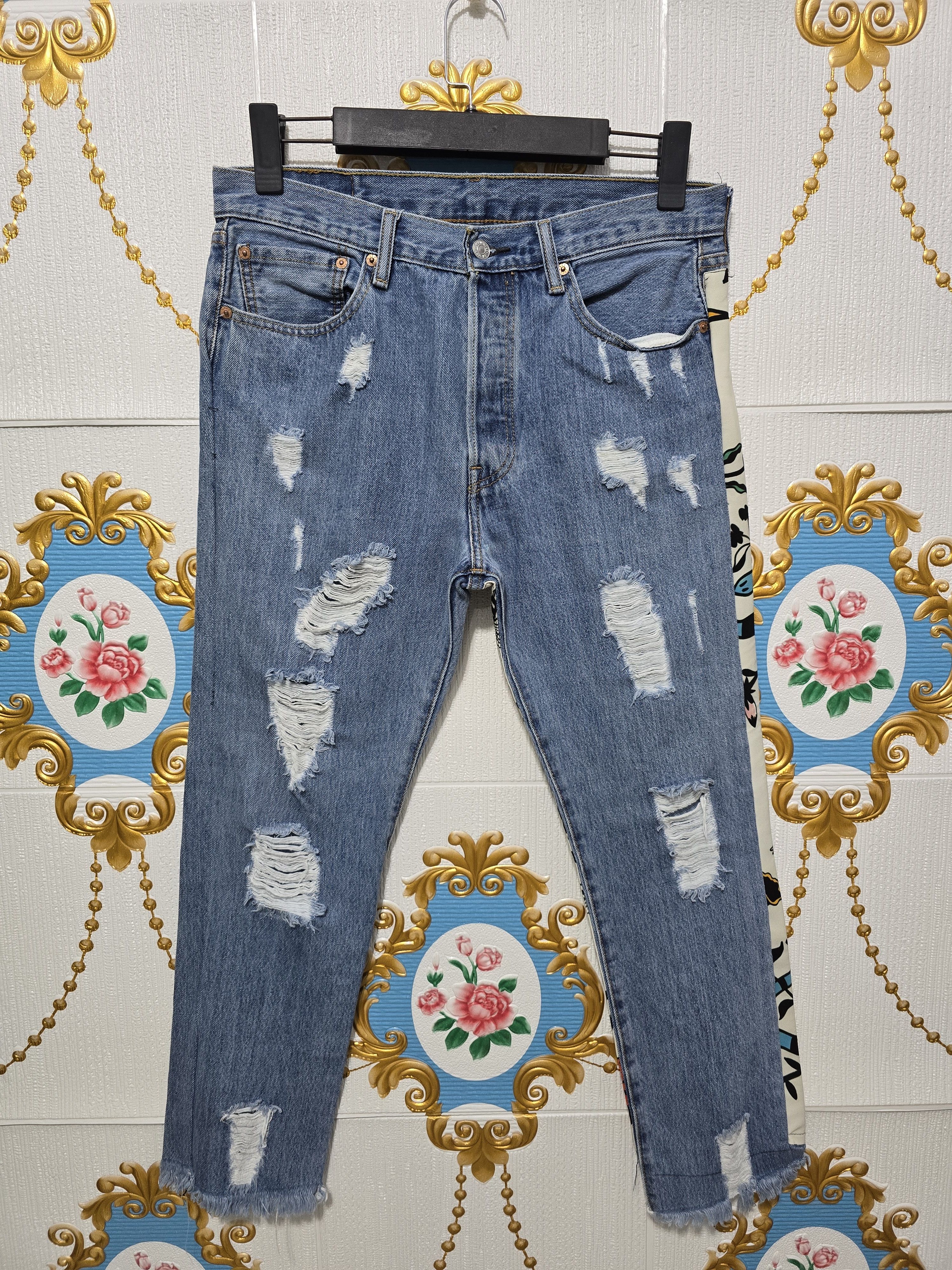 Levi's Levi's 501 Original jeans featuring a patchwork design Size US 33 - 1 Thumbnail