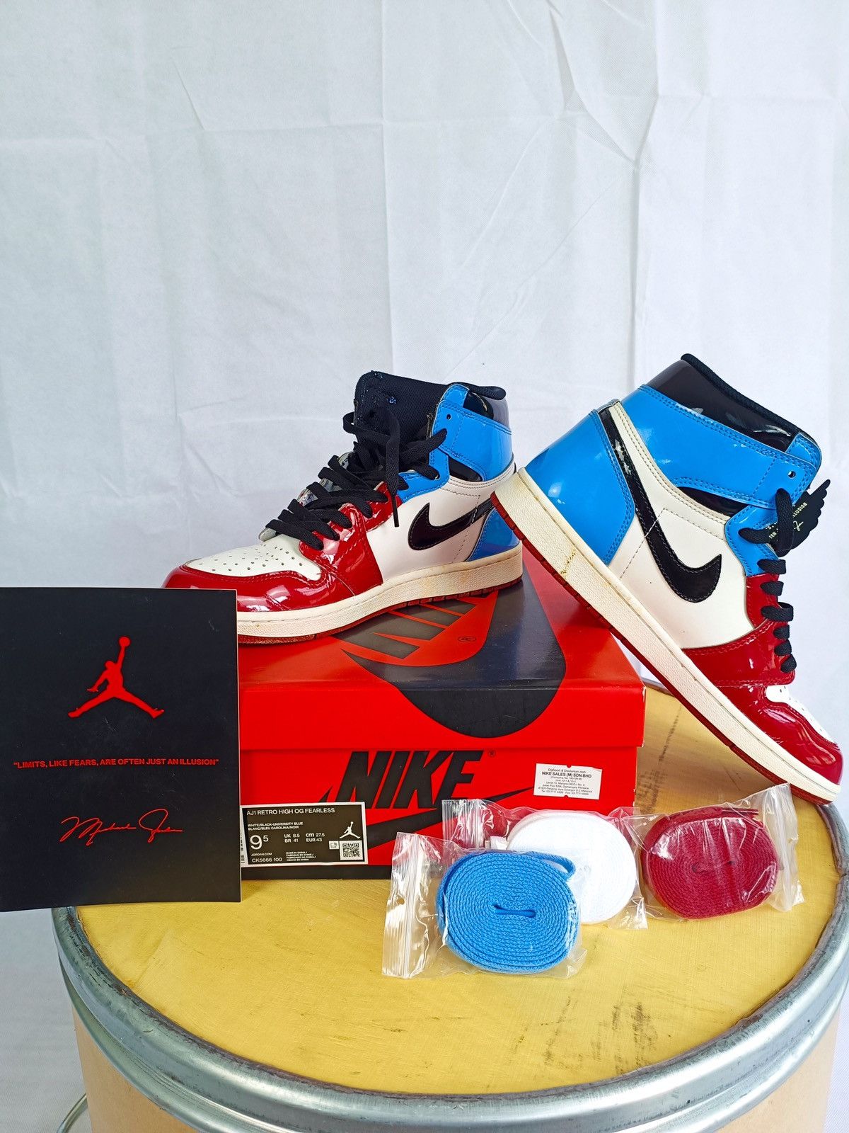 Nike 2019 Size UK 8.5 AJ1 Retro High OG Fearless Size US 9.5 / EU 42-43 - 2 Thumbnail