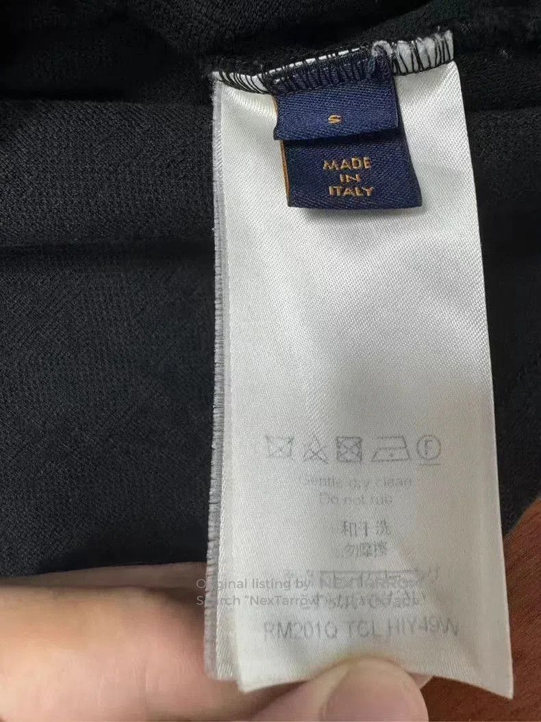 Louis Vuitton Louis Vuitton Monogram Pocket Short Sleeve. Size US S / EU 44-46 / 1 - 5 Thumbnail