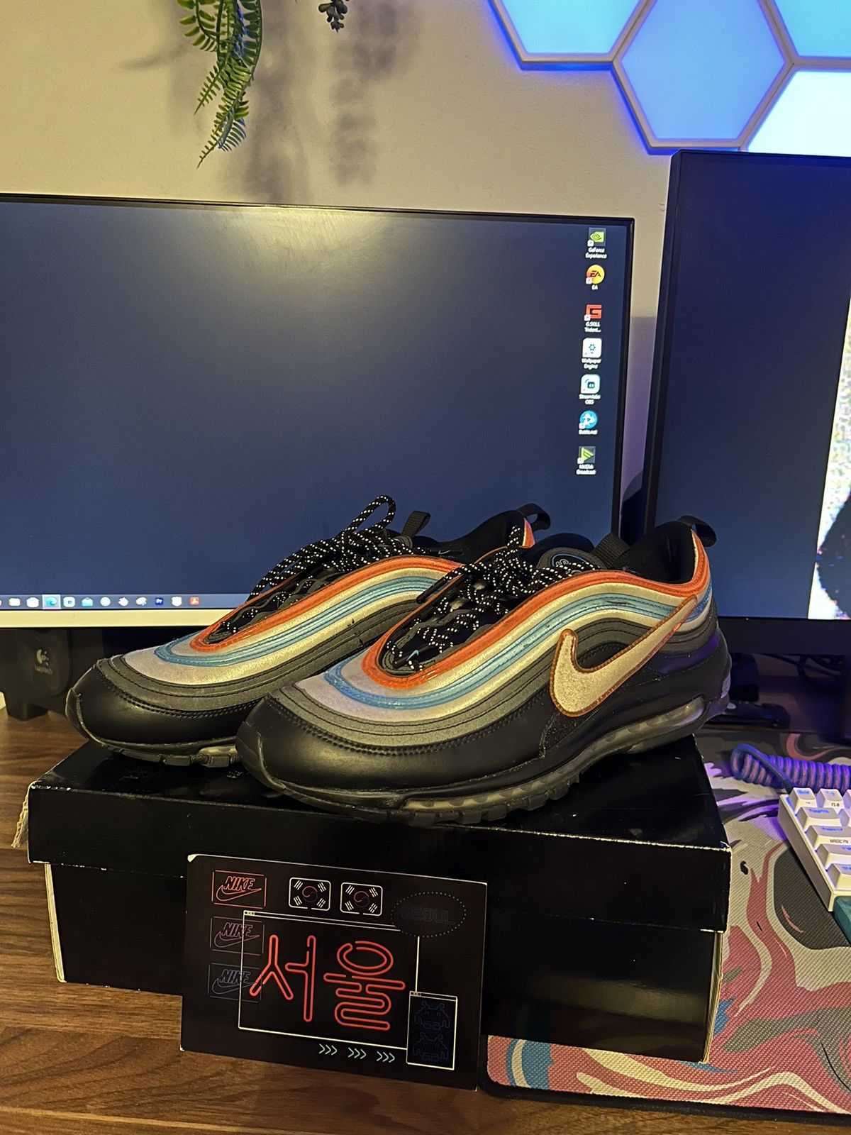 Nike Nike Air Max 97 Seoul Size US 13 / EU 46 - 1 Thumbnail
