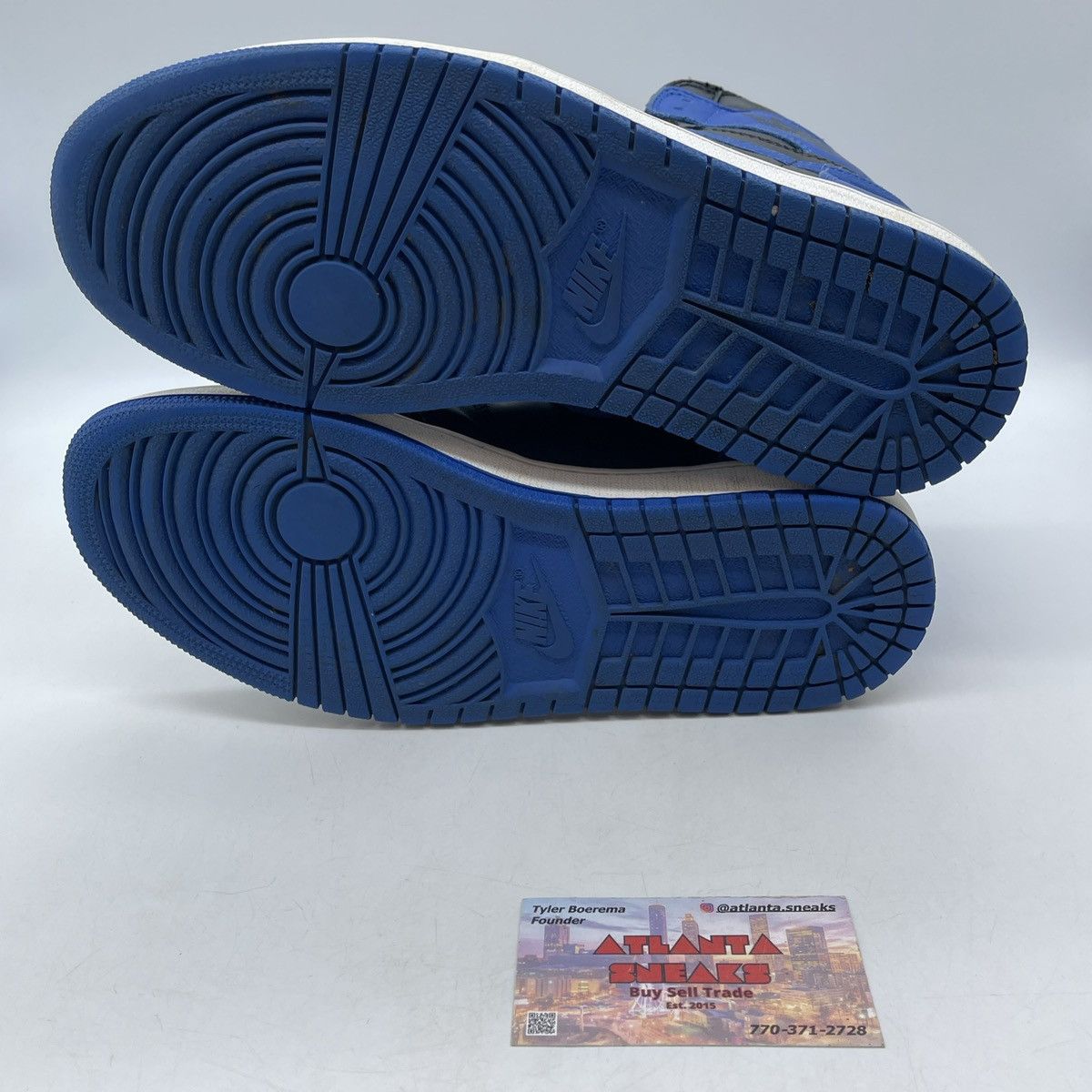 Jordan Brand Air Jordan 1 high royal Size US 8 / EU 41 - 7 Thumbnail