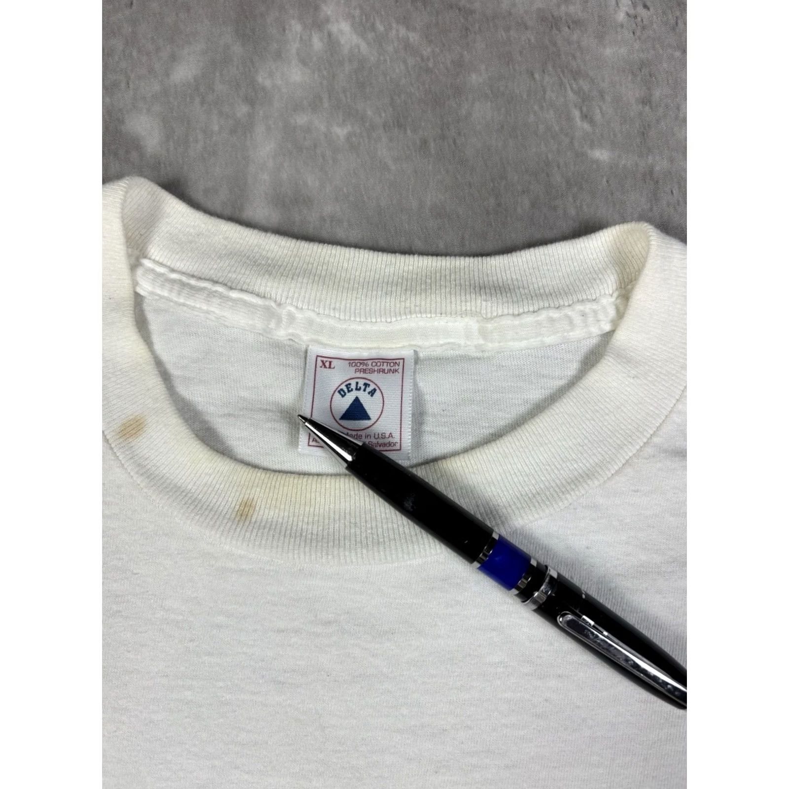 Delta VINTAGE Delta T-Shirt Graphic Print Crew Neck Short Sleeve White 90s 80s 70s Men XL Regular Cotton Size US XL / EU 56 / 4 - 4 Thumbnail