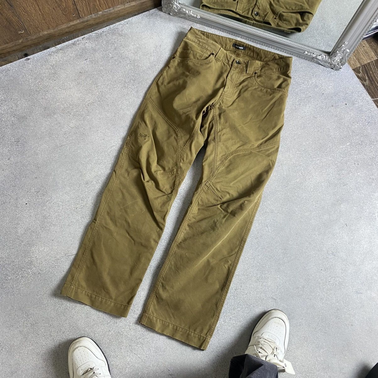 Arc'teryx Arcteryx cargo pants Size US 32 / EU 48 - 1 Thumbnail