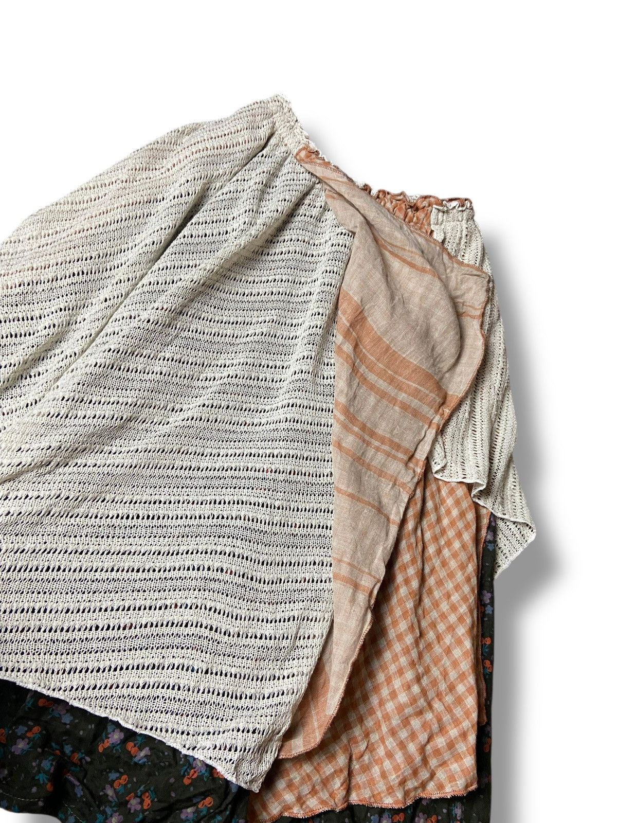 Japanese Brand Vintage Katabami Multi Pattern Crochet Skirt (151) Size 24" / US 00 / IT 34 - 4 Thumbnail