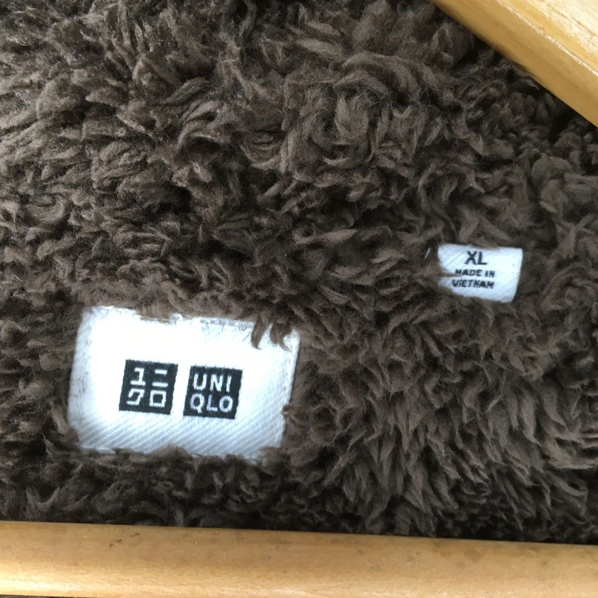 Uniqlo Crazy Uniqlo Fur Lined Zip Up Hoodie Size US XL / EU 56 / 4 - 14 Thumbnail
