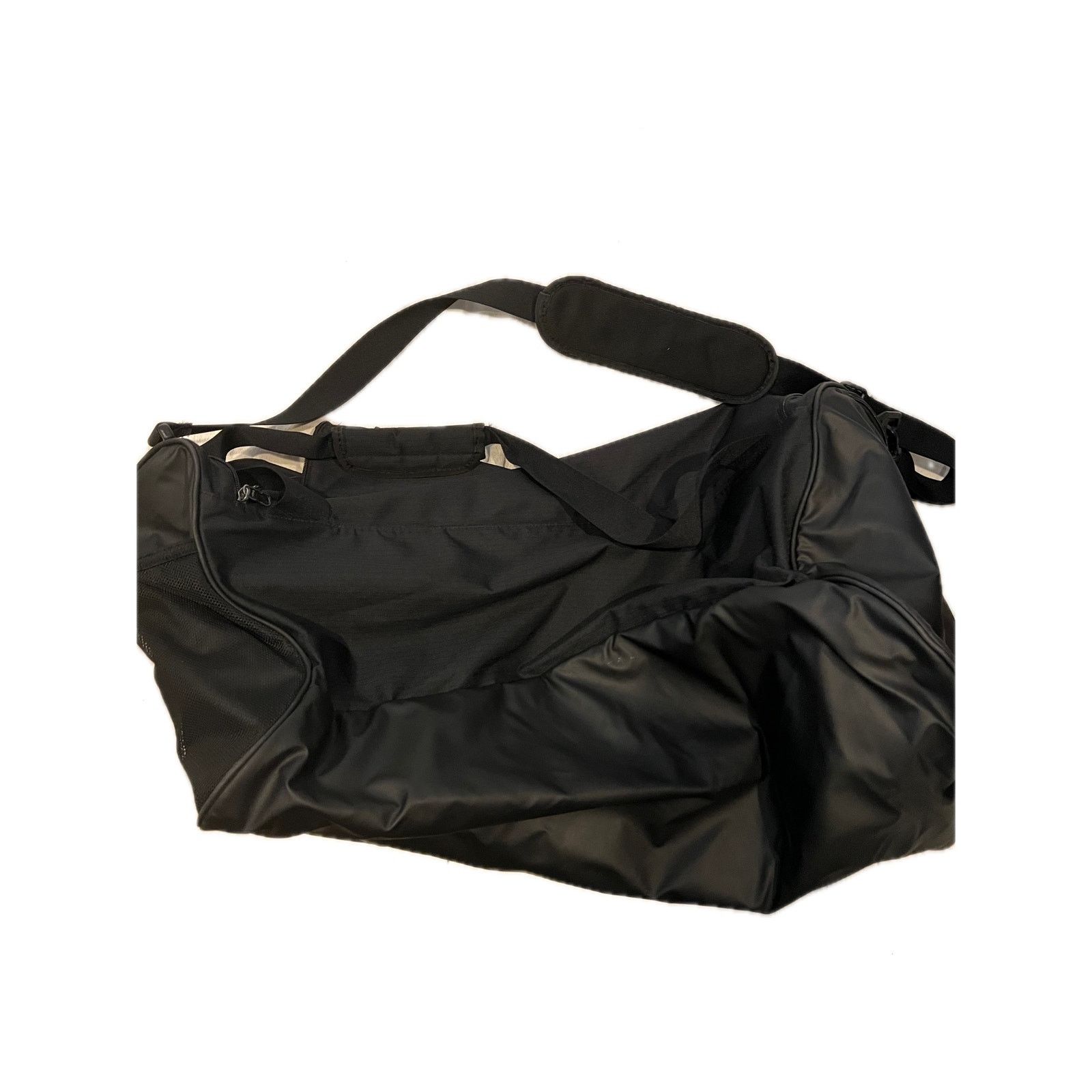 Nike Nike Brasilia 9.5 Black Medium 60L Duffel Gym Bag Size ONE SIZE - 3 Thumbnail