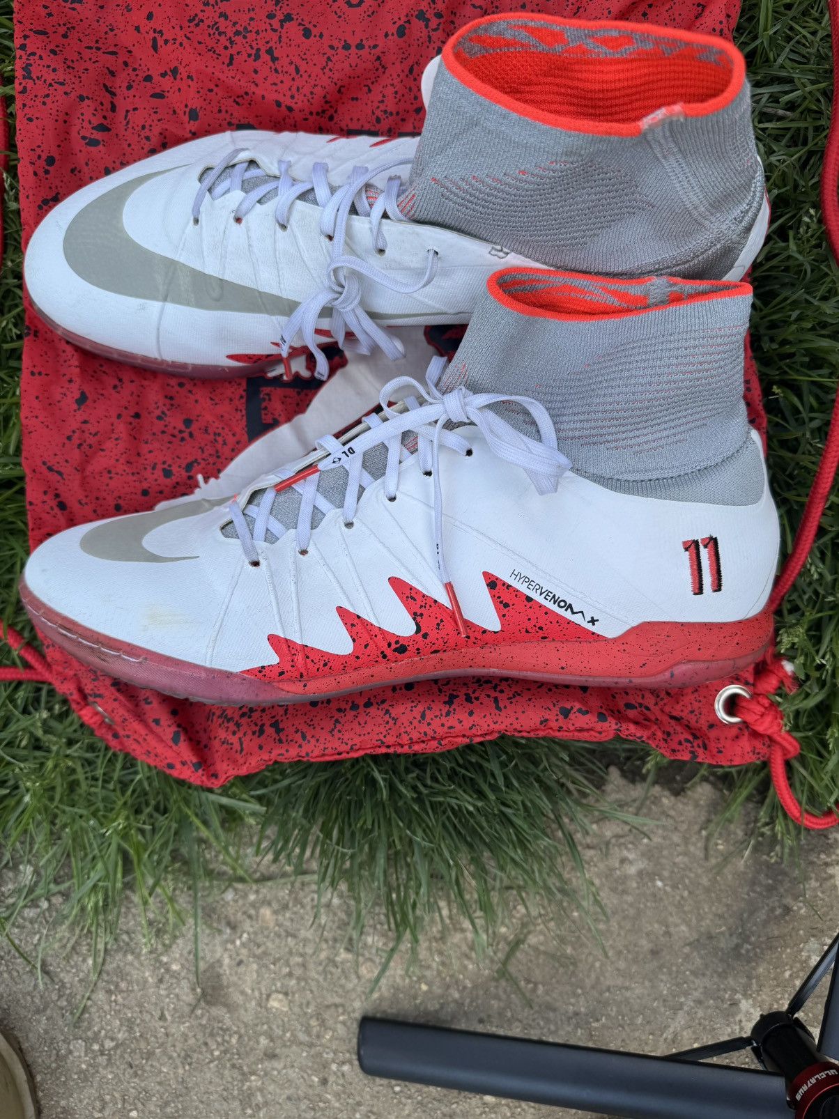 Nike x Jordan HypvervenomX Proximo IC
