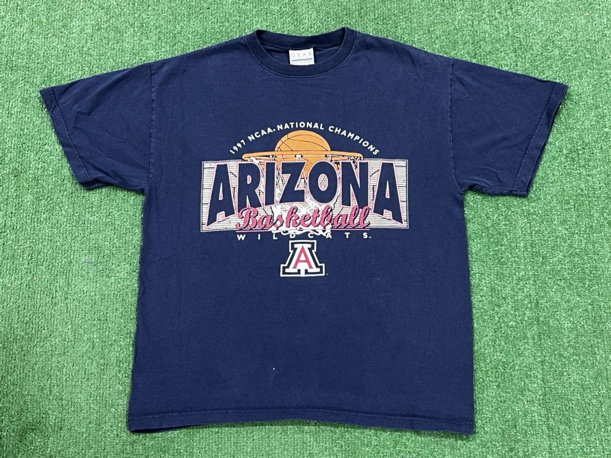 NCAA Arizona Wildcats Basketball 1997 NCAA National Champions Tee Size US M / EU 48-50 / 2 - 1 Thumbnail
