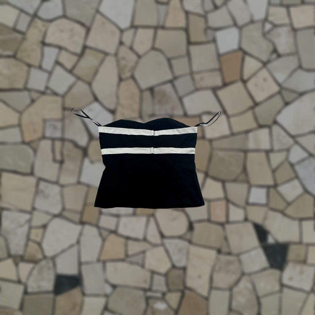 White House Black Market White House Black Market Blouse Womens Strapless Size 4 Black & White Colorful Cotton Spandex 98% Cotton 2% Spandex Dry Clean Only Mens Girls Size S / US 4 / IT 40 - 1 Thumbnail