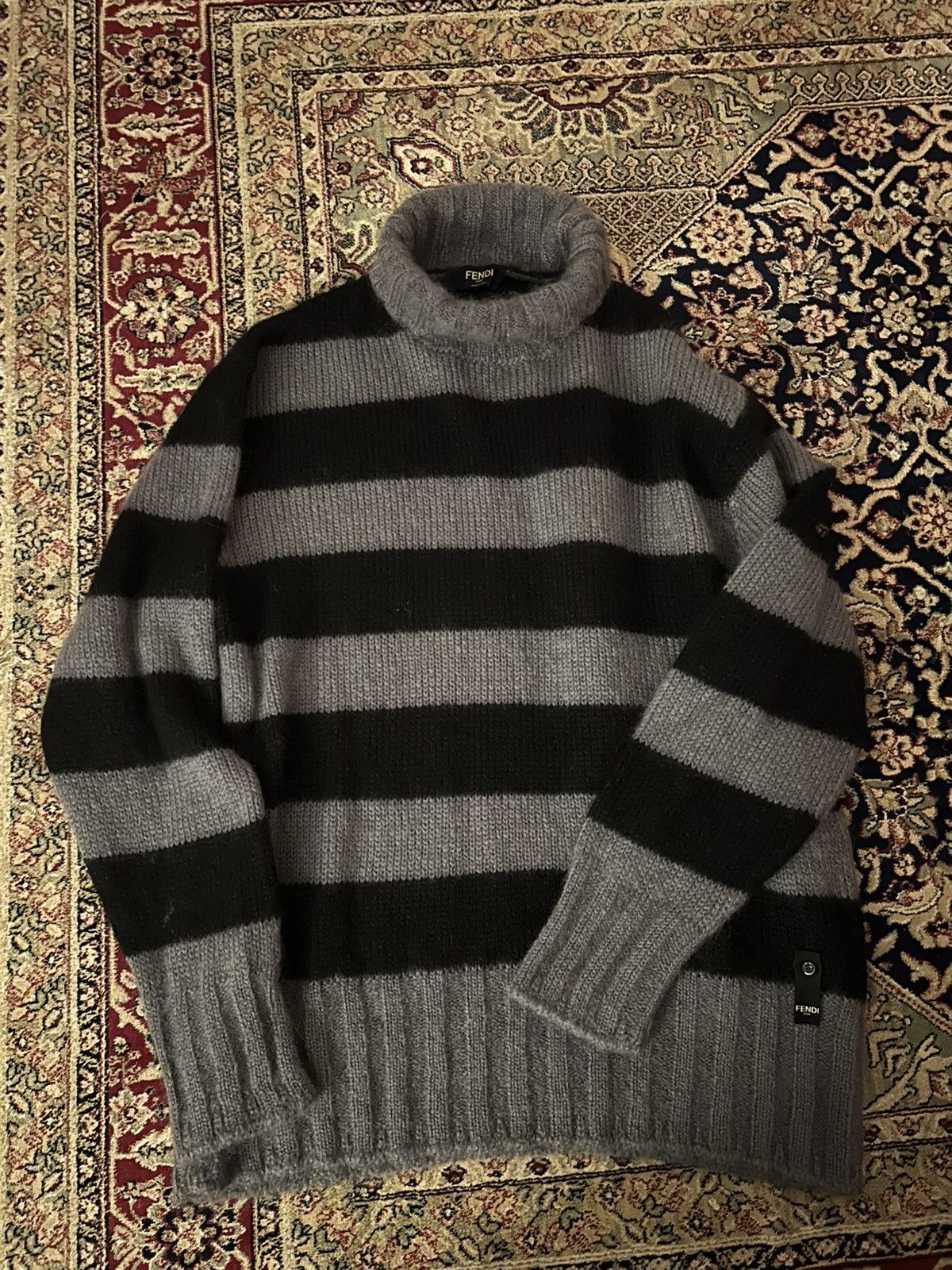 Fendi Fendi knit Size US L / EU 52-54 / 3 - 1 Thumbnail